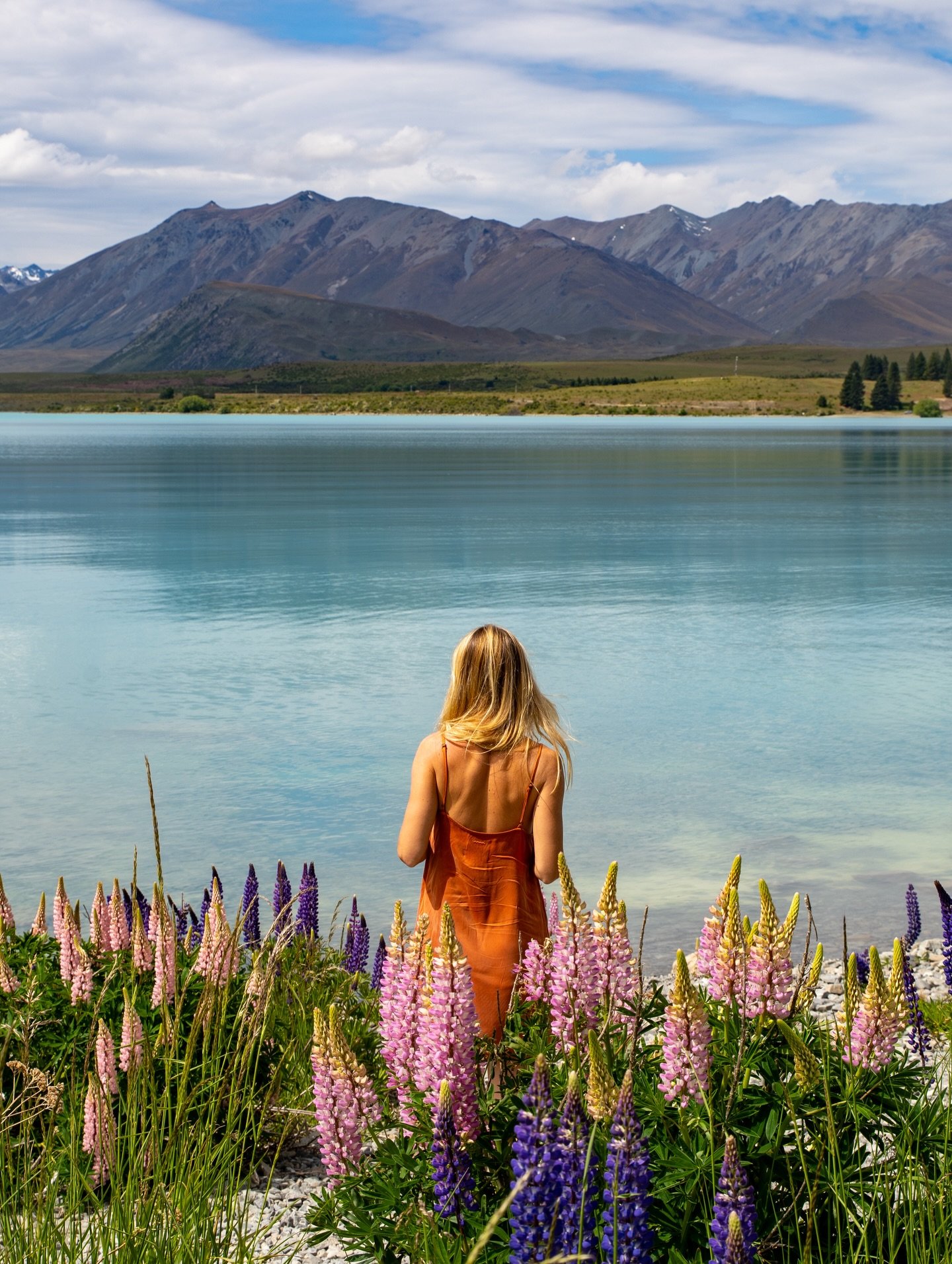 Mam wrażenie że im więcej człowiek podr&oacute;żuje tym mniej miejsc nas zachwyca. Podświadomie gdzieś tą poprzeczka się podnosi, a widoki powszechnieją albo zwyczajnie  przypominają znane nam już miejsca. W odwiecznej walce g&oacute;r i morza to dru