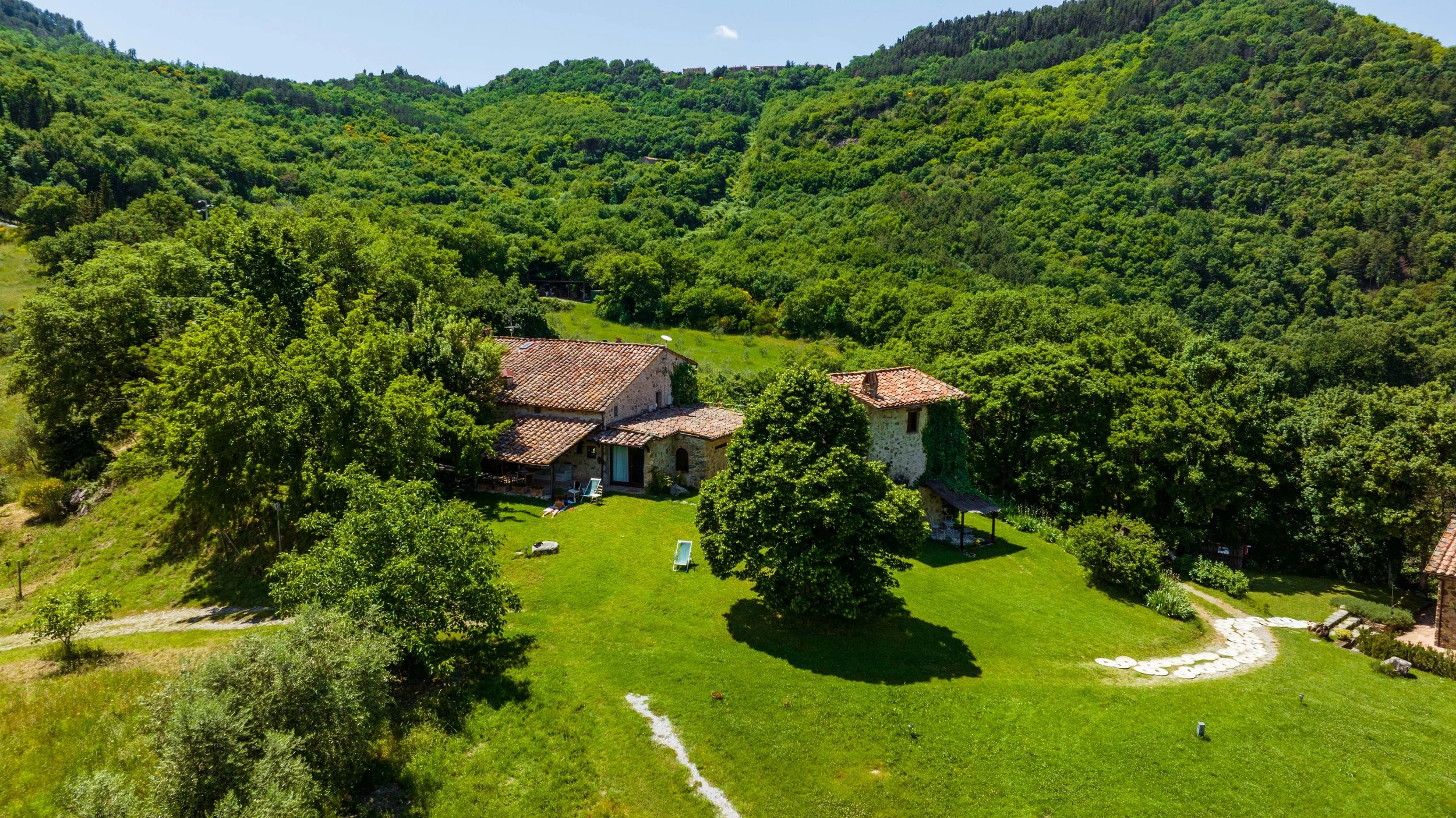 Agriturismo Le Pianore Maggio 24 - drone-14.jpg