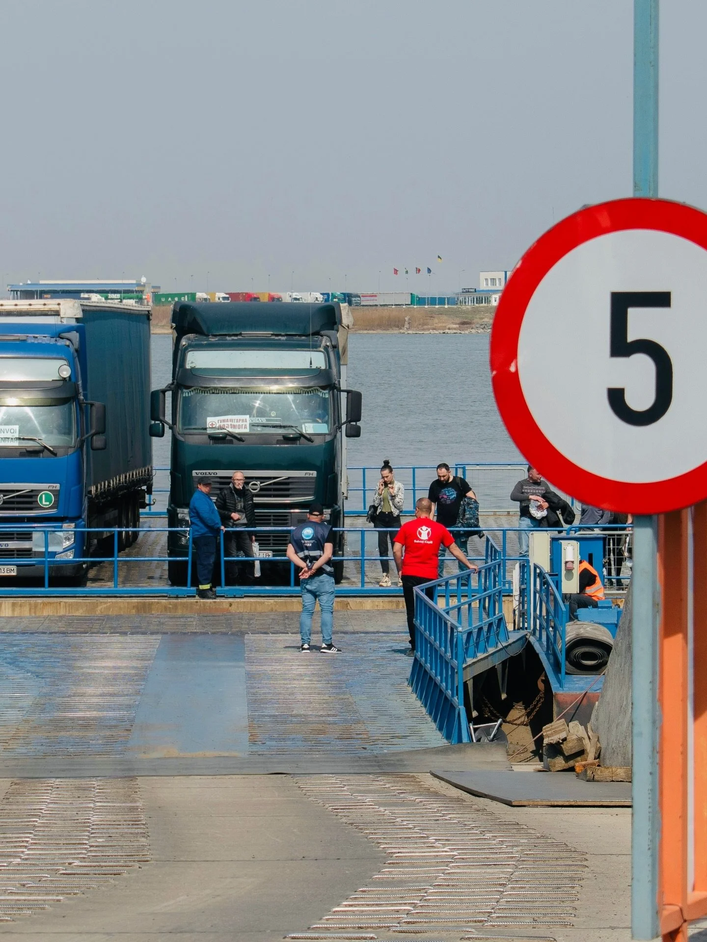 Trusted Partners 

Why local knowledge matters

Effective support depends on understanding:
&bull; where need is greatest
&bull; how to reach it
&bull; what is actually required

We work with trusted partners on the ground to ensure aid is delivered 