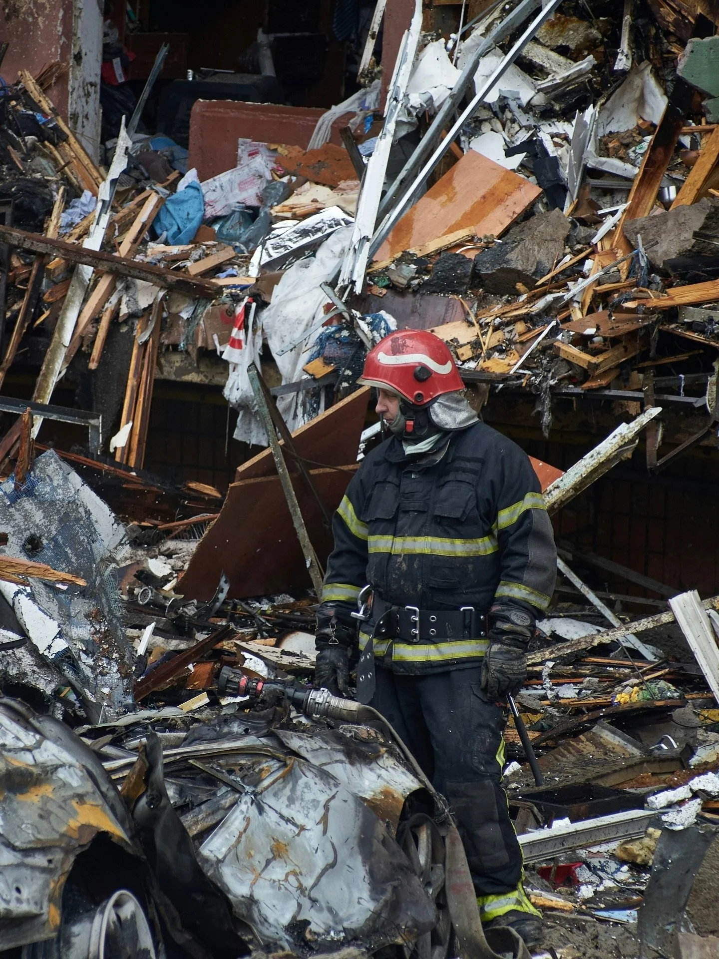 Why aid is still needed. 

Need does not end when attention shifts

While headlines move on, millions remain affected.

More than 3.7 million people are still internally displaced, and many continue to face limited access to essential supplies and se