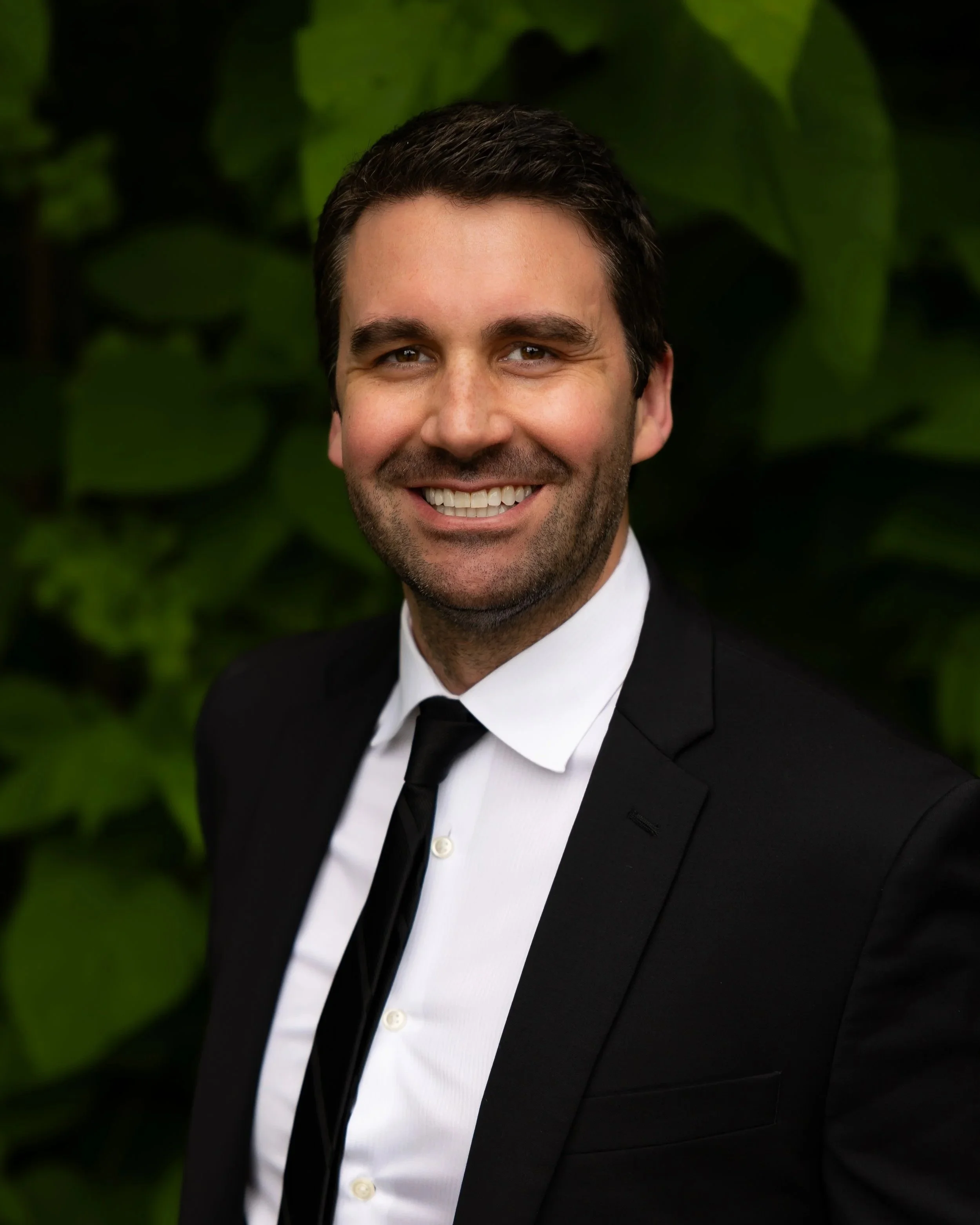 Dr. Jeffrey Messenger, MD, board-certified dermatological surgeon and founder of Midwest Dermatology Institute