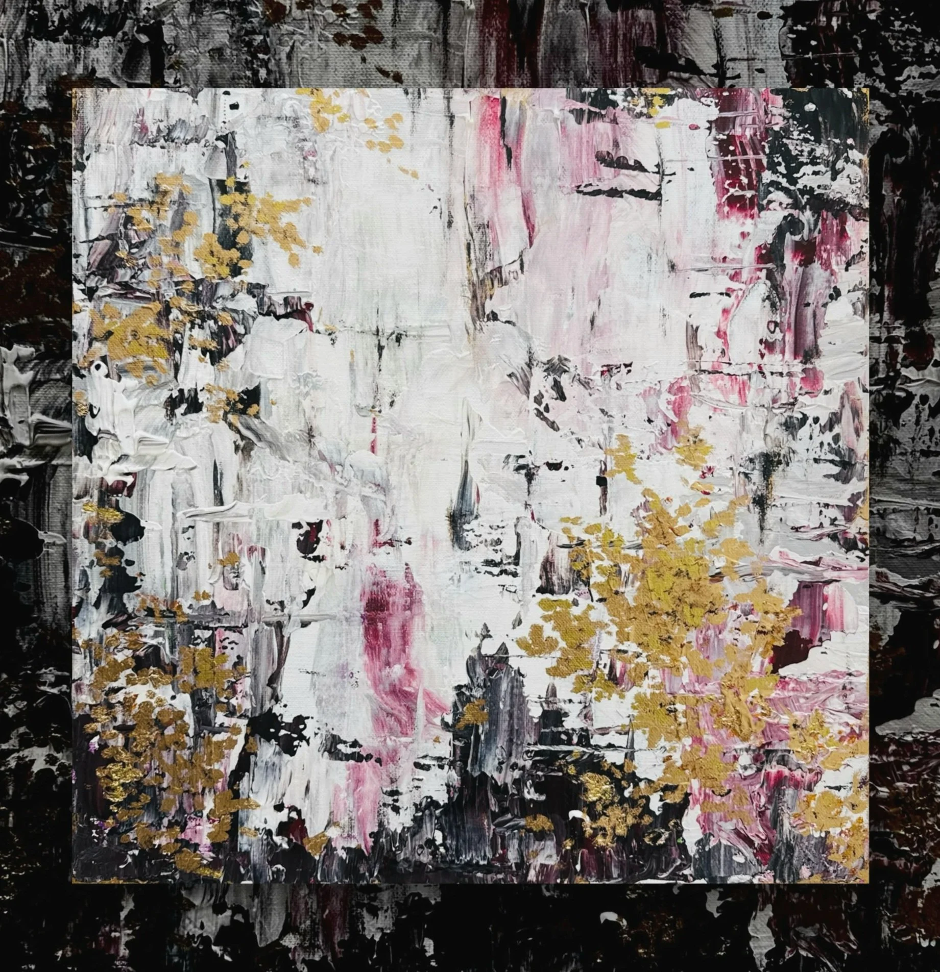 Fractured Abstract &amp; Gold Accents