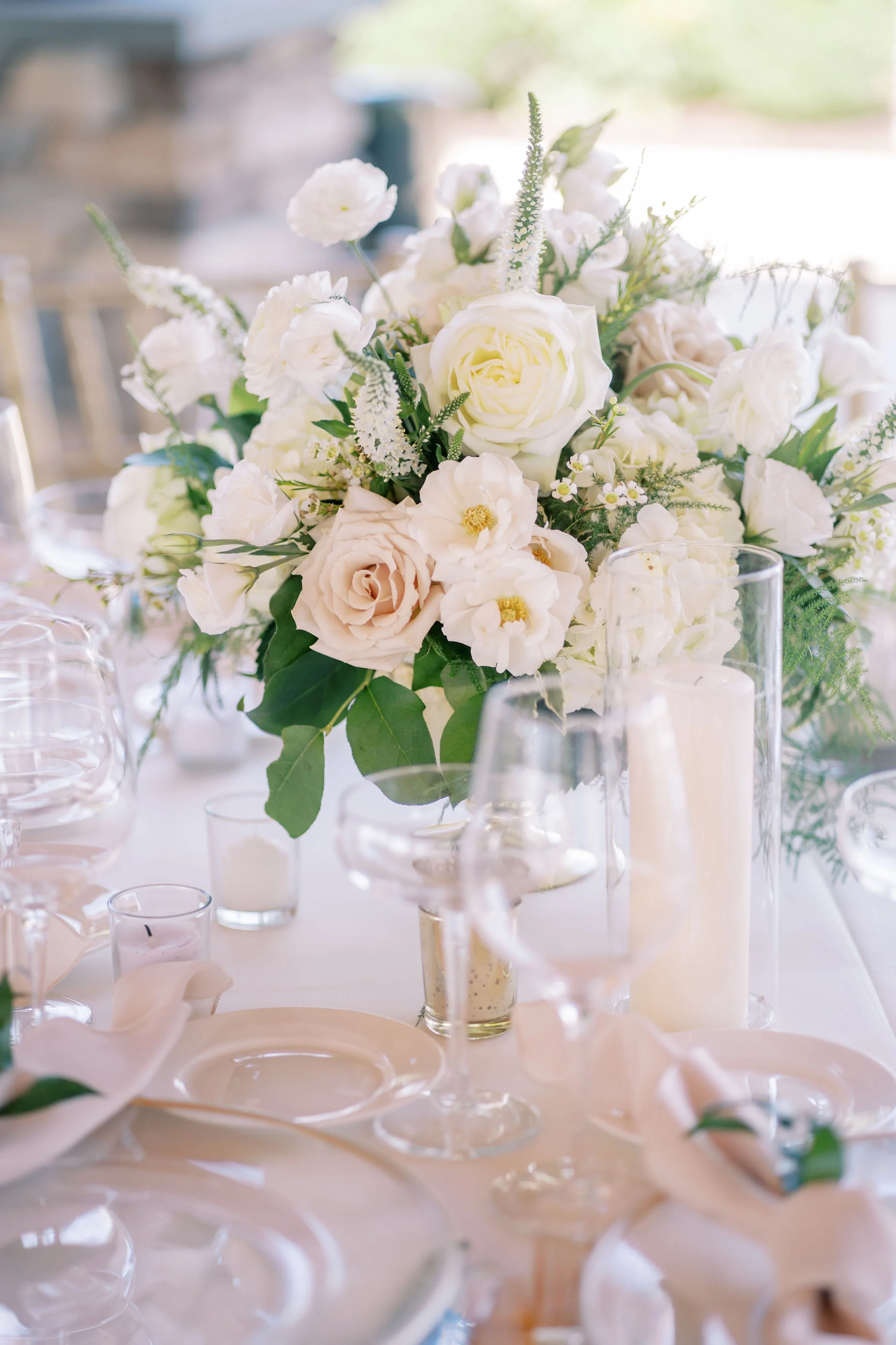 Monica_Sean_WeddingPreview-83 (1).jpg