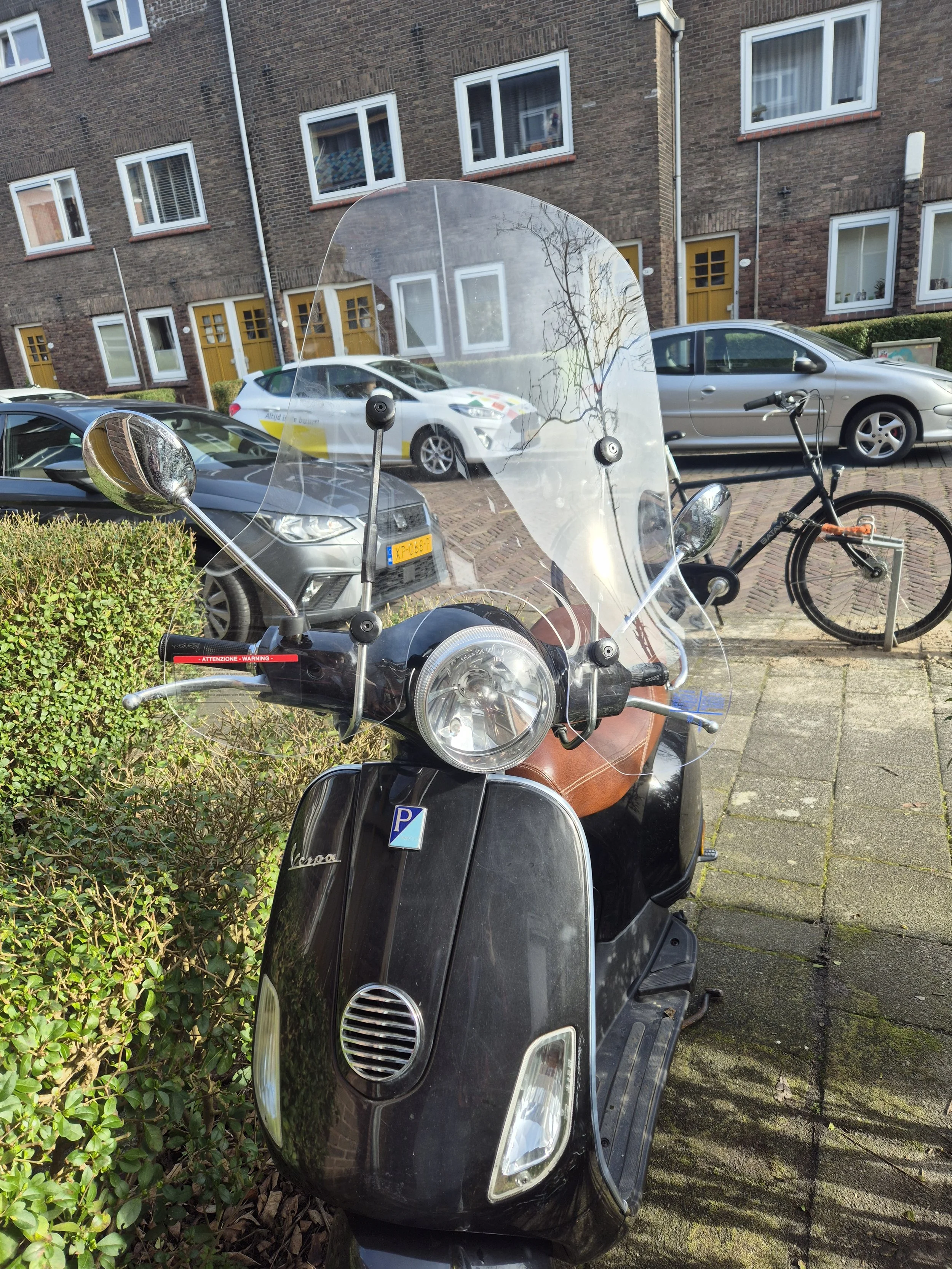 Vespa Scooter genaamd Pablo. Mascotte van de creatieve studio 'Studio Pablo'.