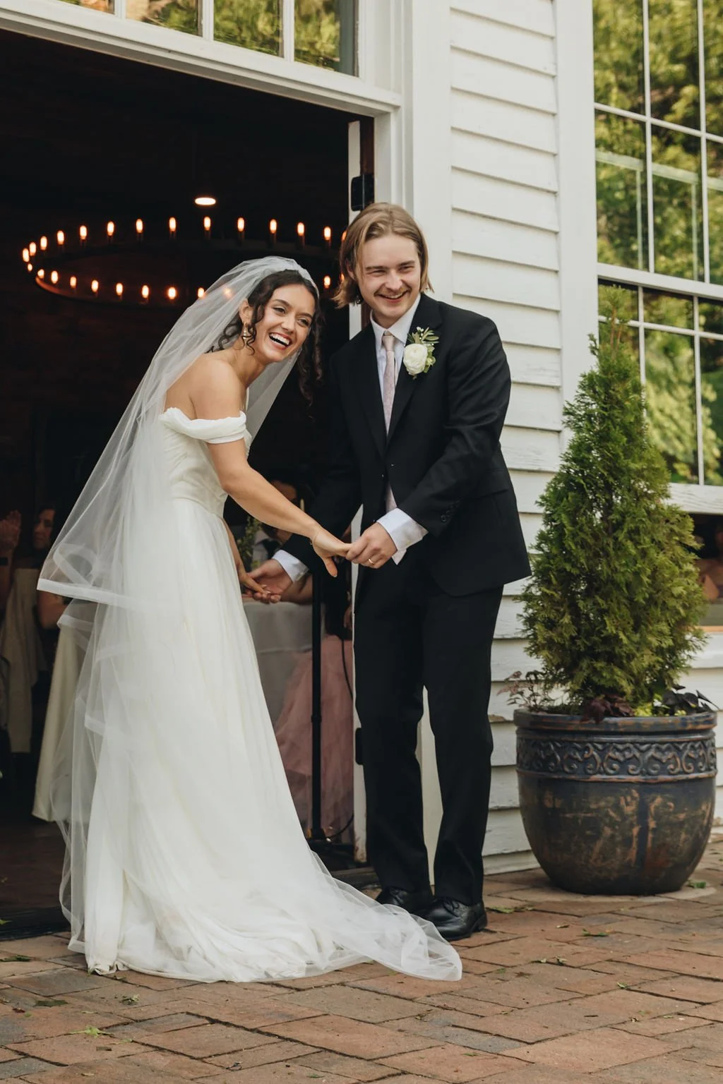 LuannaCorey_wedding_altelement0A8A1341.jpg