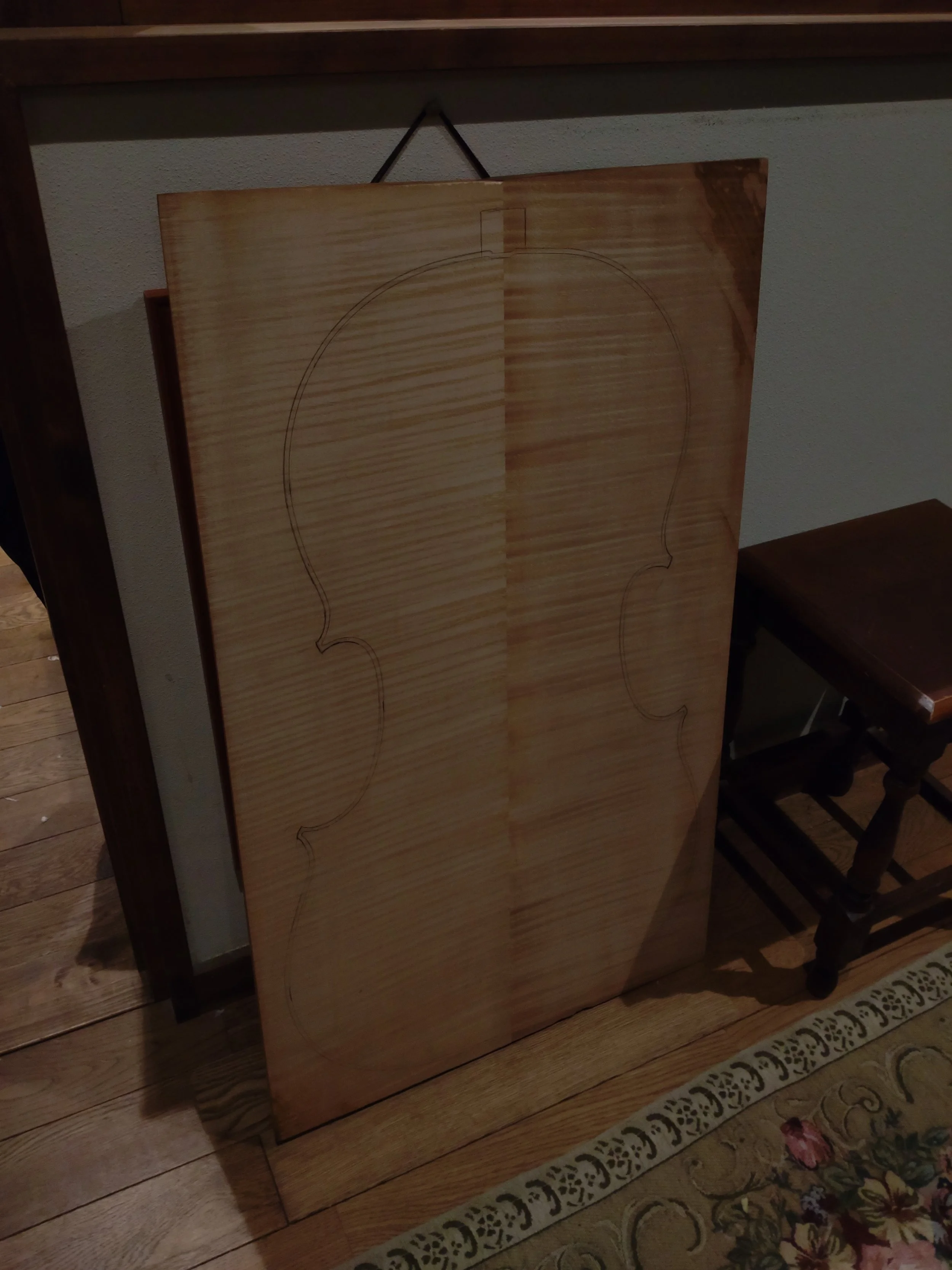 What Was Stradivari Pursuing?
On Joshua Bell's Experiment, WYSIATI, and the Question of Sound