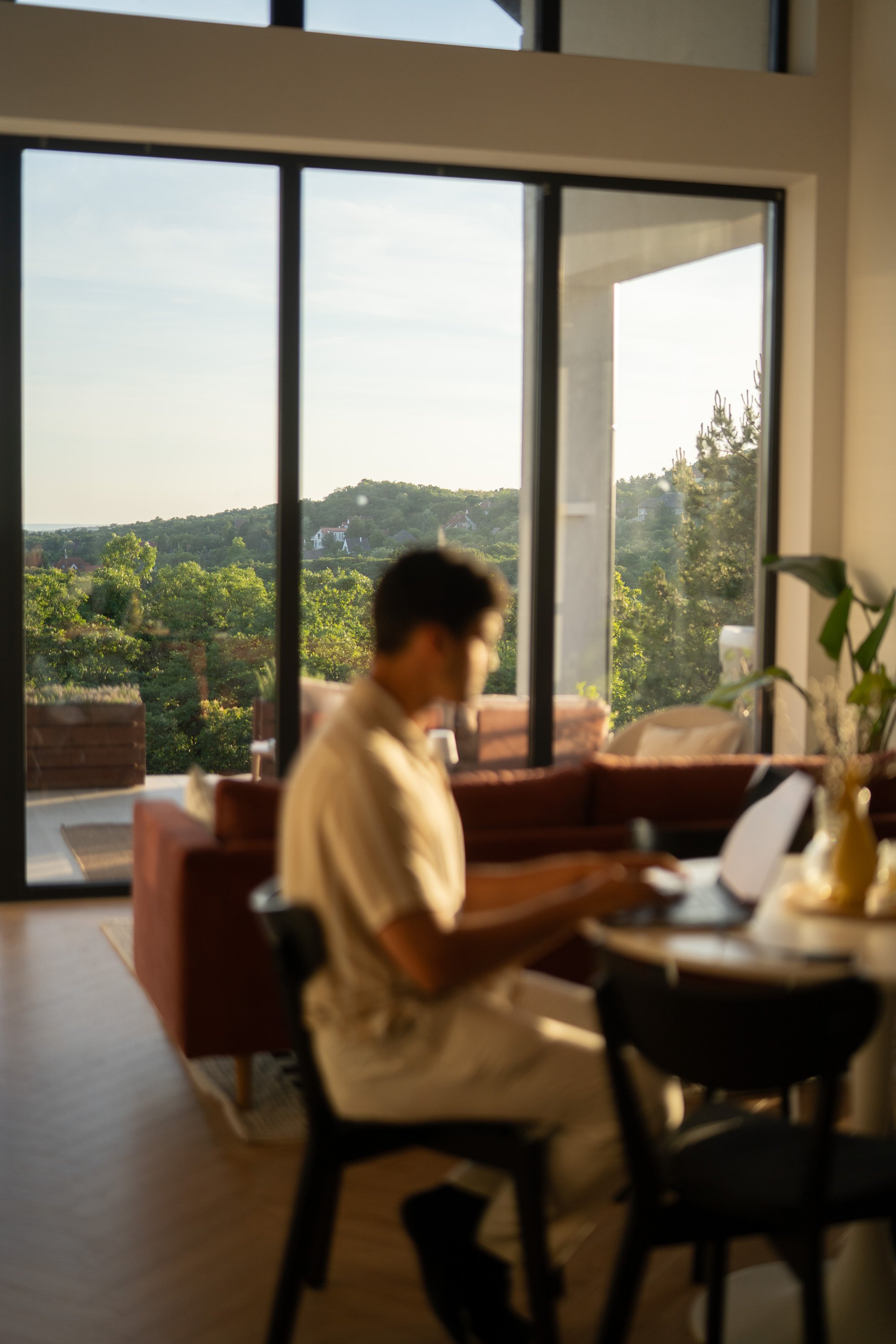 vendeghaz-szallas-homeoffice-panorama.jpg