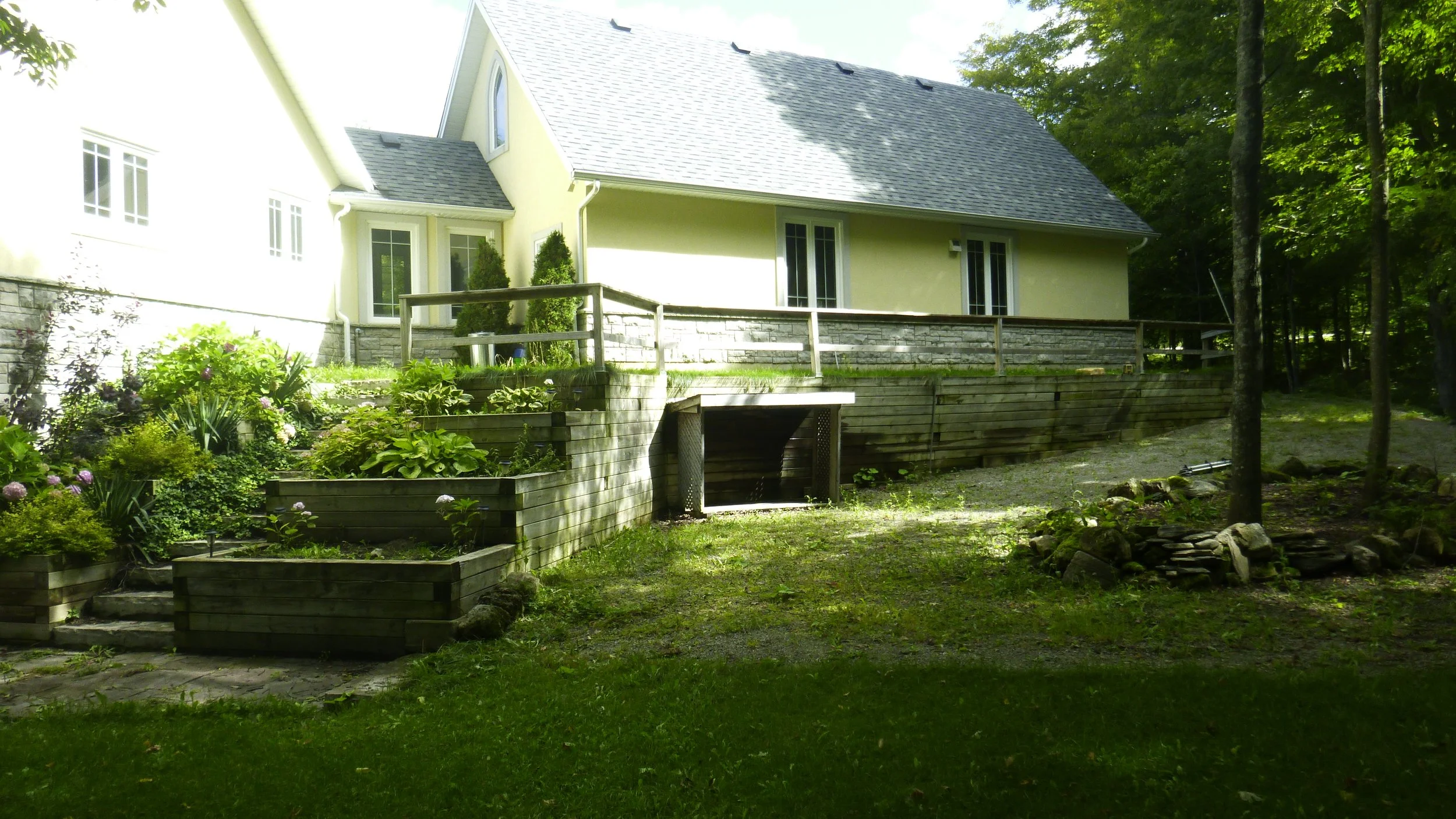 Gibraltar backyard before all the stone 