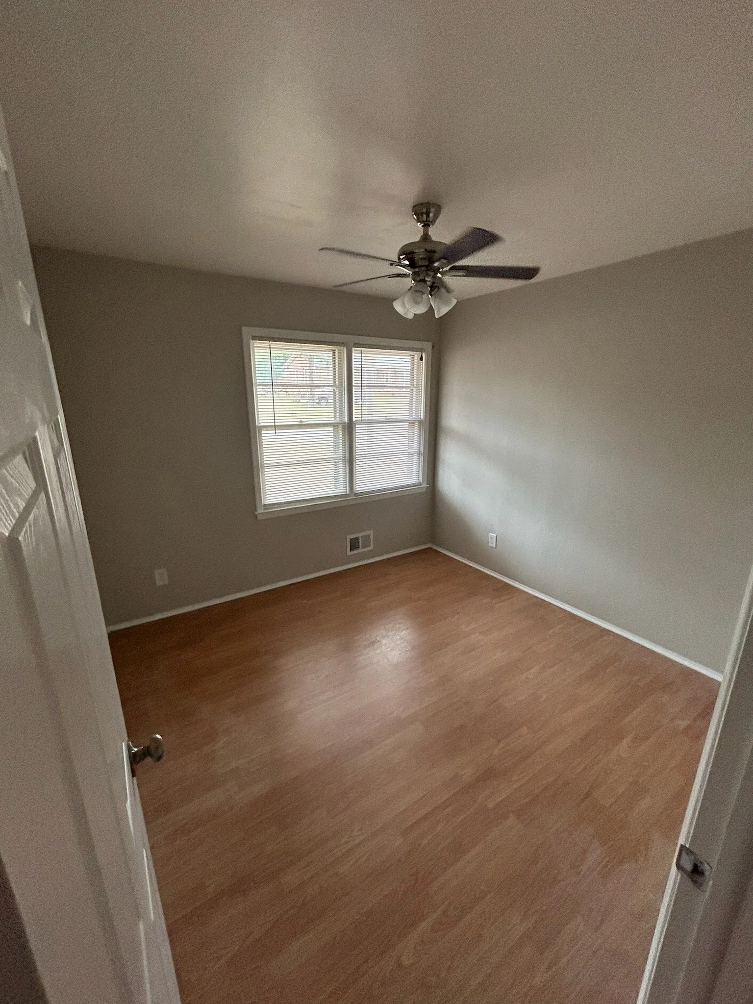 Bedroom 4.jpeg