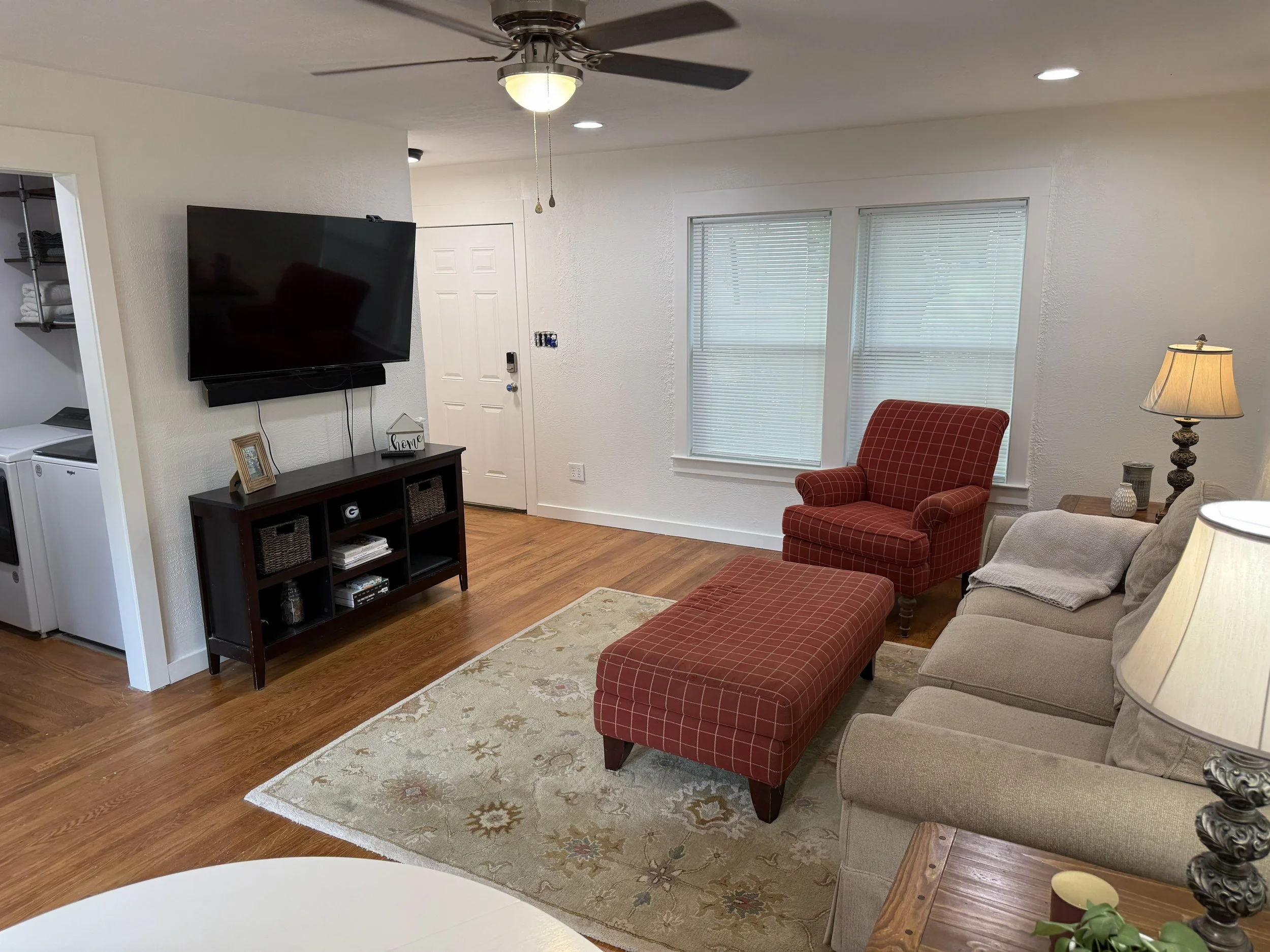 Living Room - Toward Front Door.jpg
