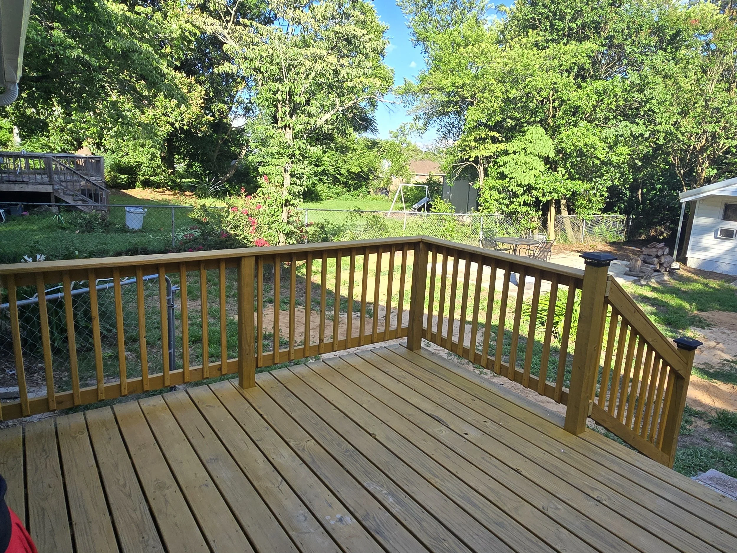 Deck - Inside corner.jpg