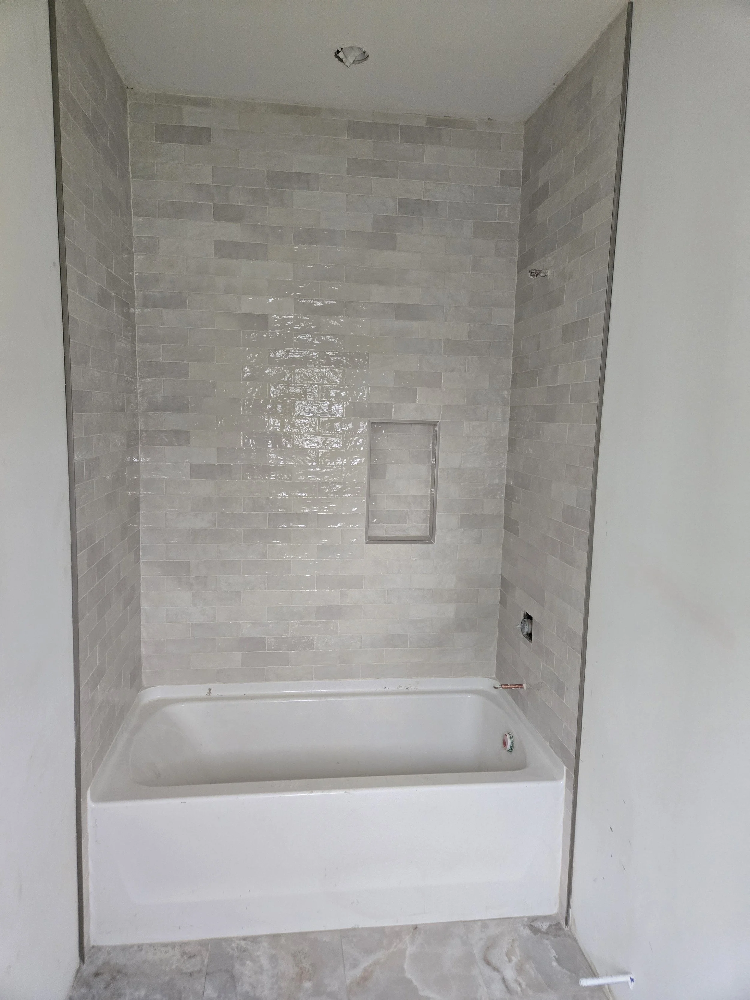 Upstairs Bathroom -1.jpg
