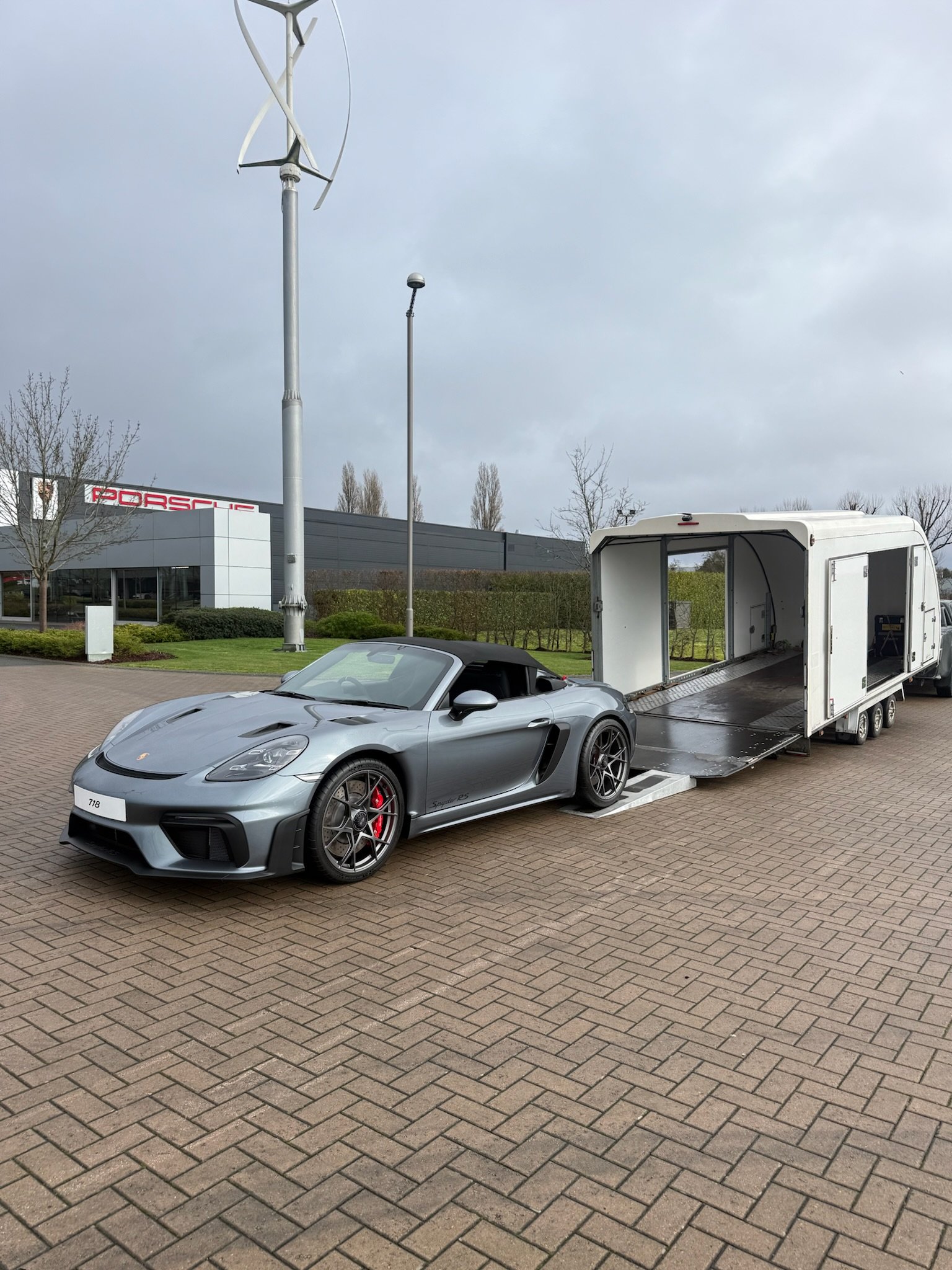 Porsche 718