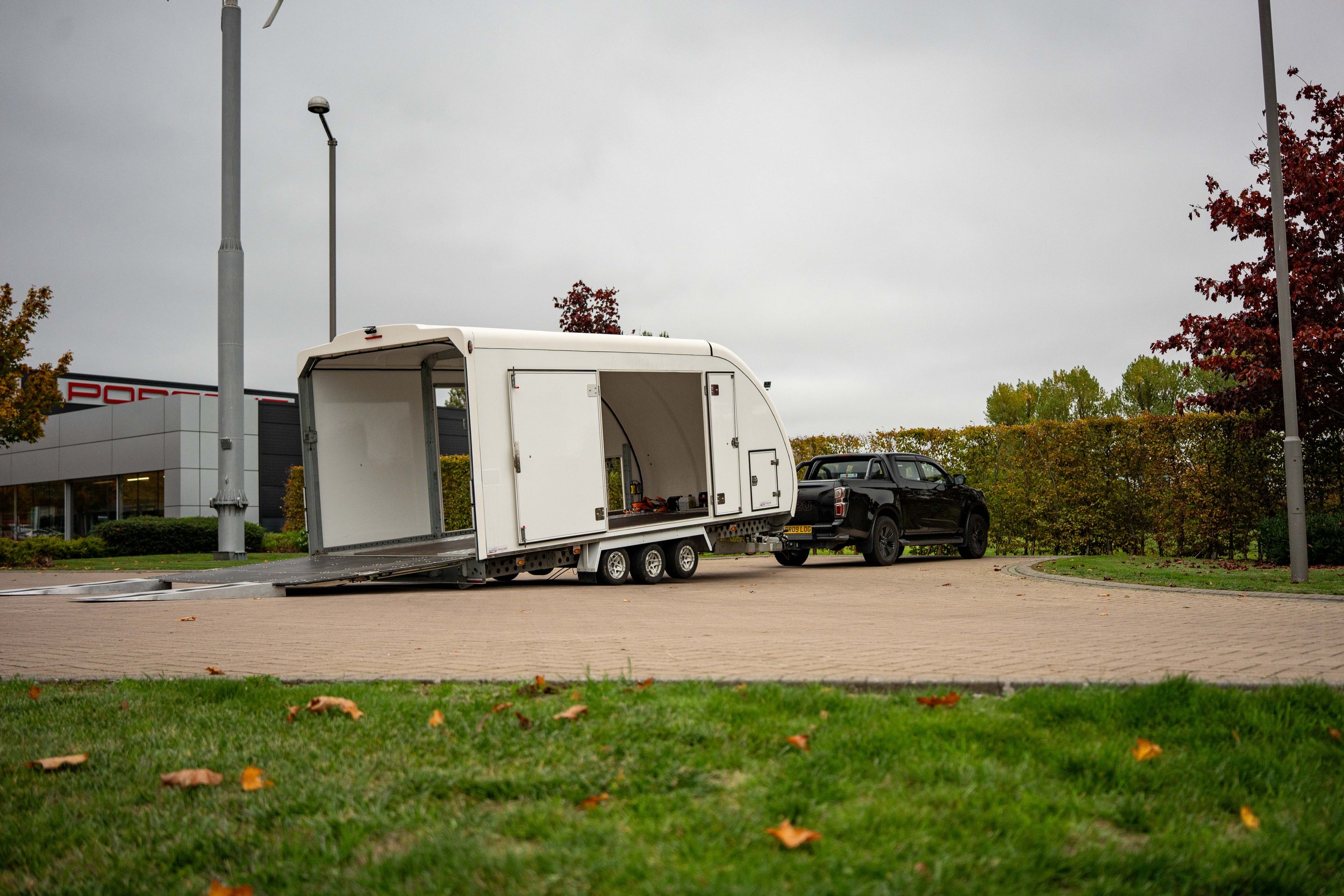 enclosed car transport Oxfordshire