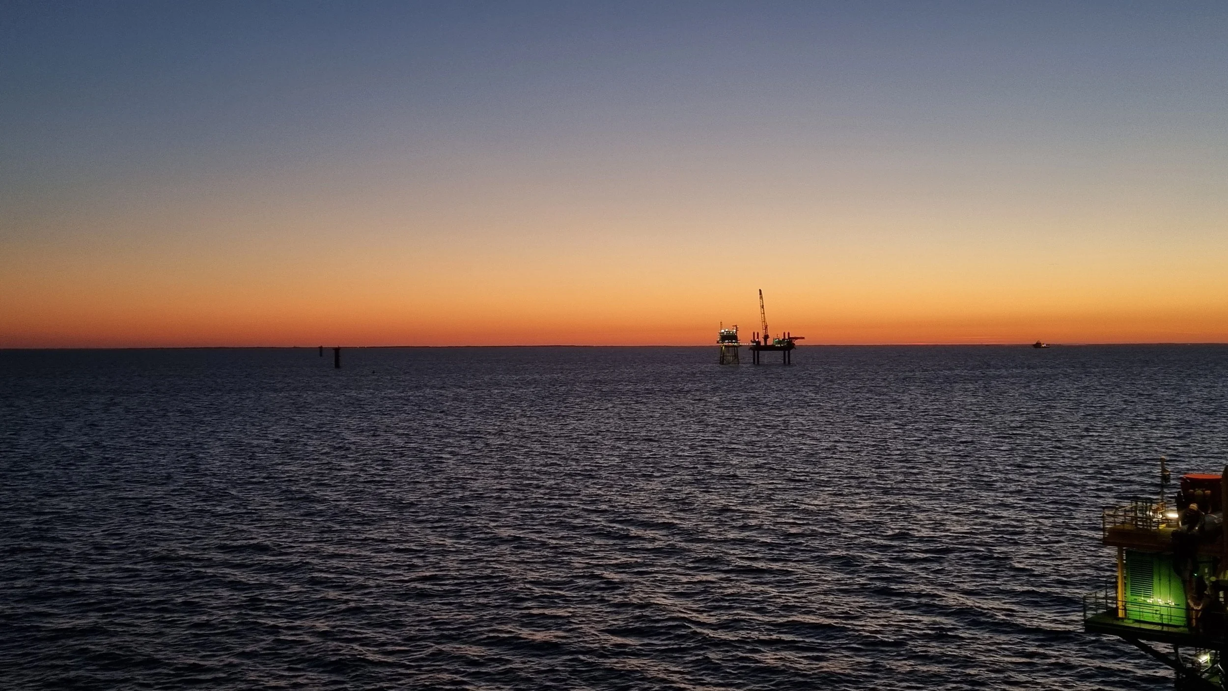offshore operations wind oil gas renewables
