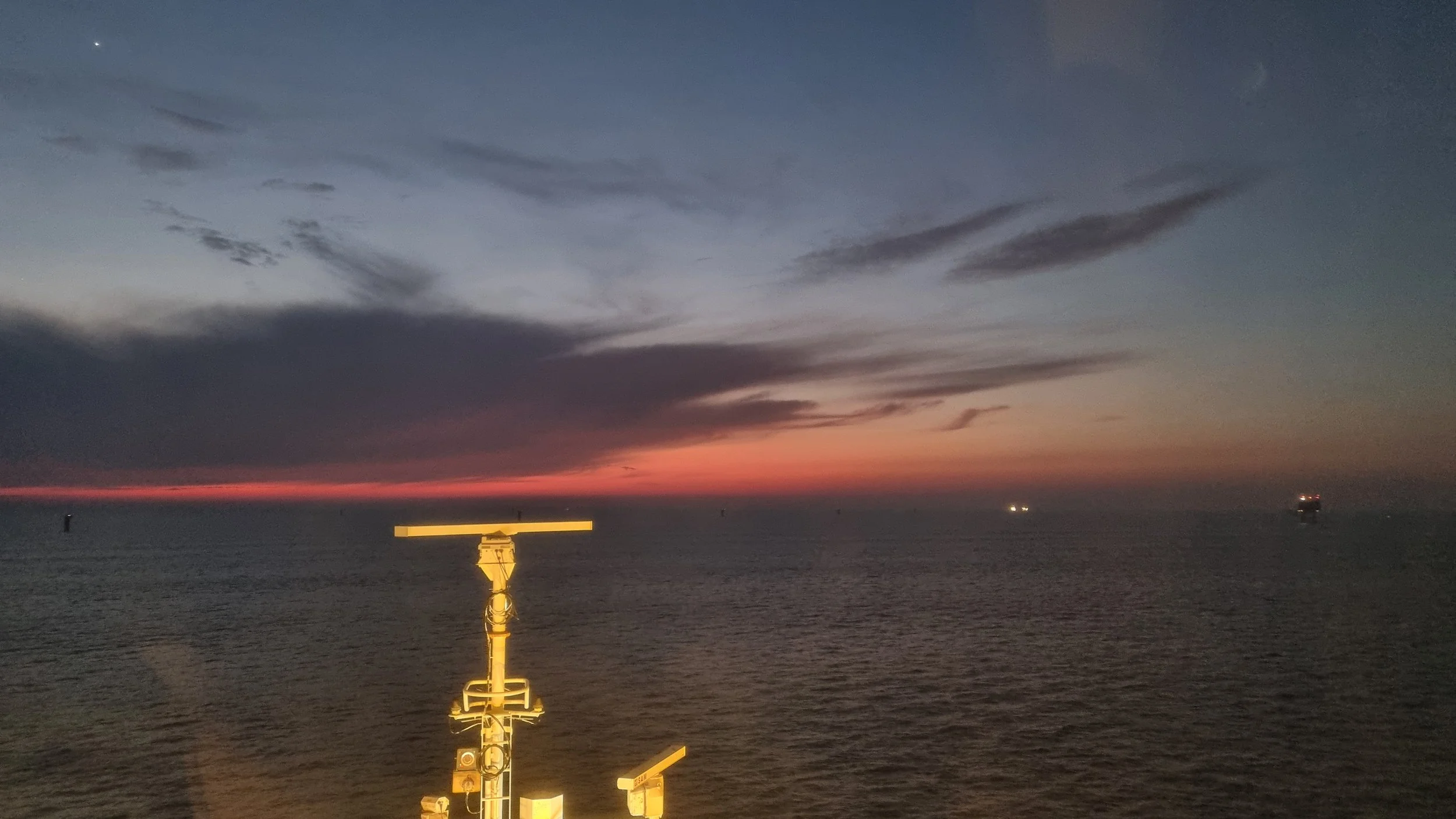 offshore operations wind oil gas renewables