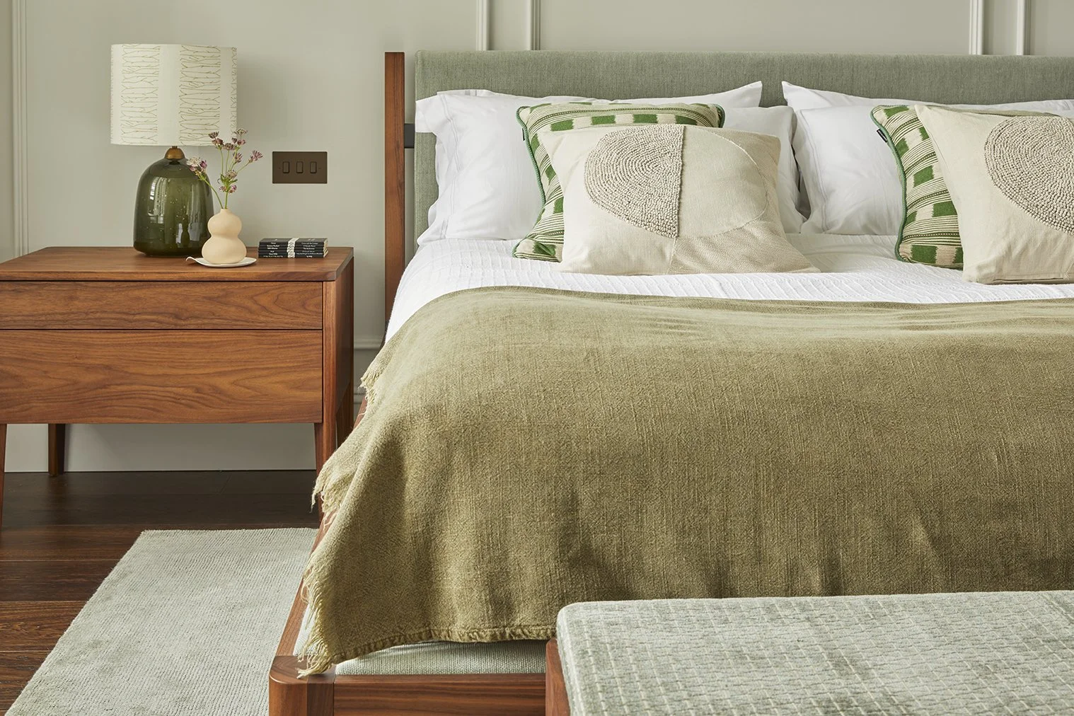 MainBedRoom_368.jpg