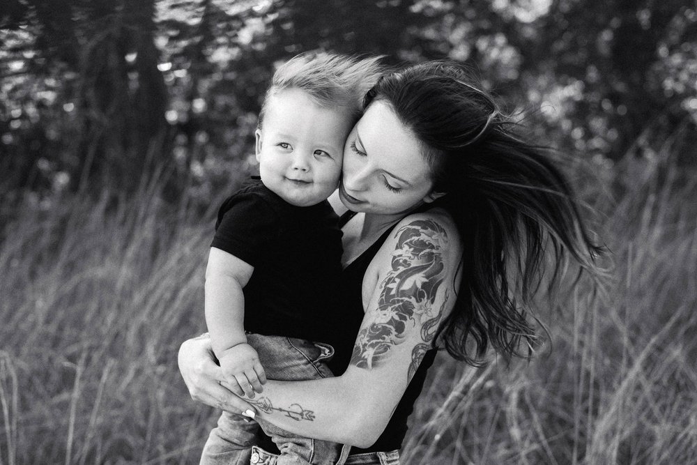 A relaxed family standard session outdoors