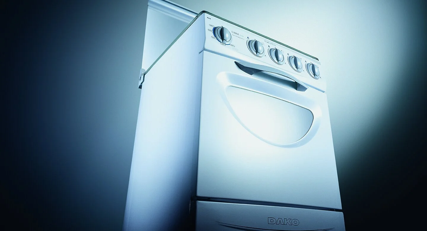 Luna fundo cinza final.jpg