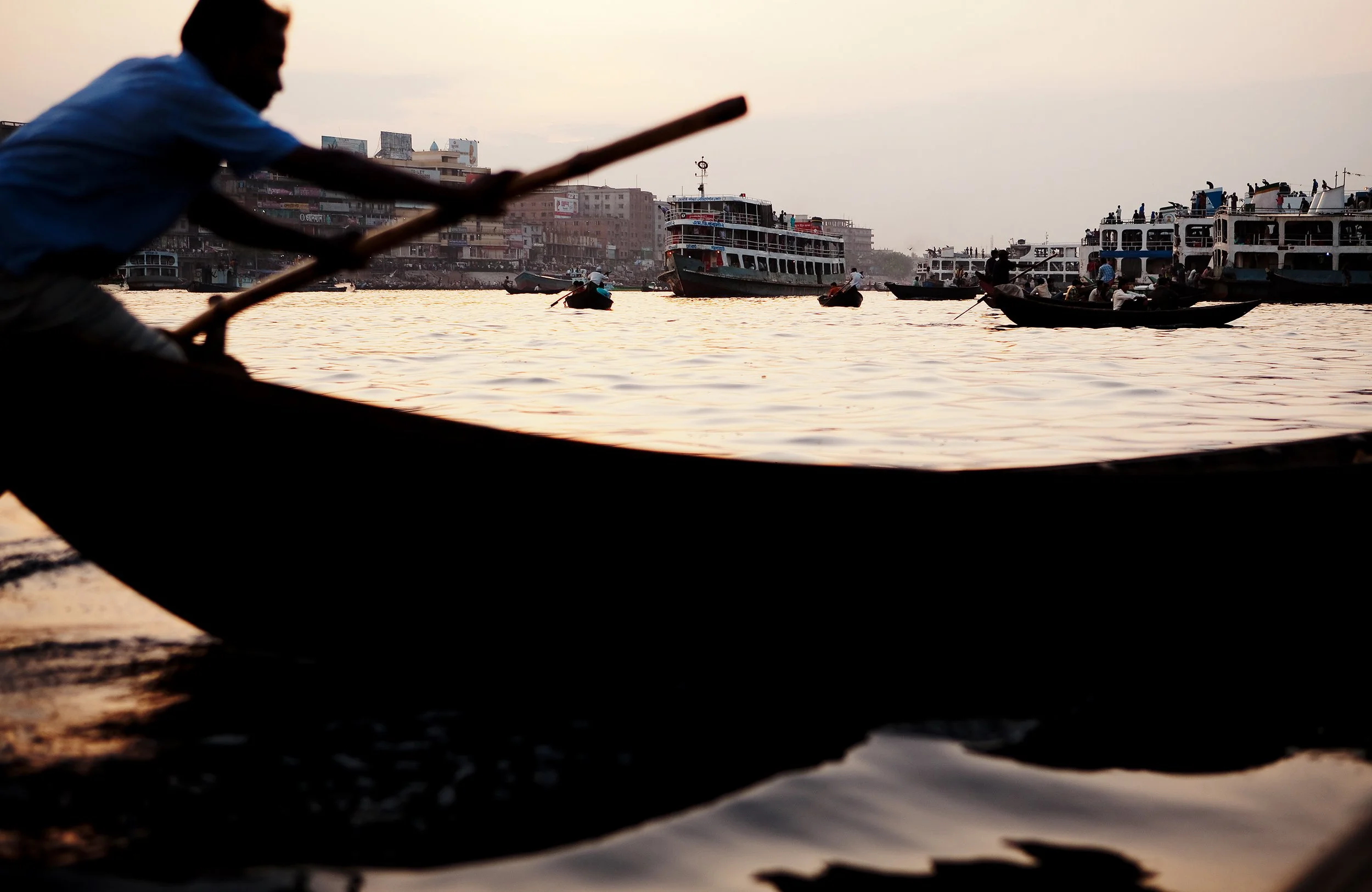 Foto_RaphaelZubler_SaharghatTerminal_03.jpg