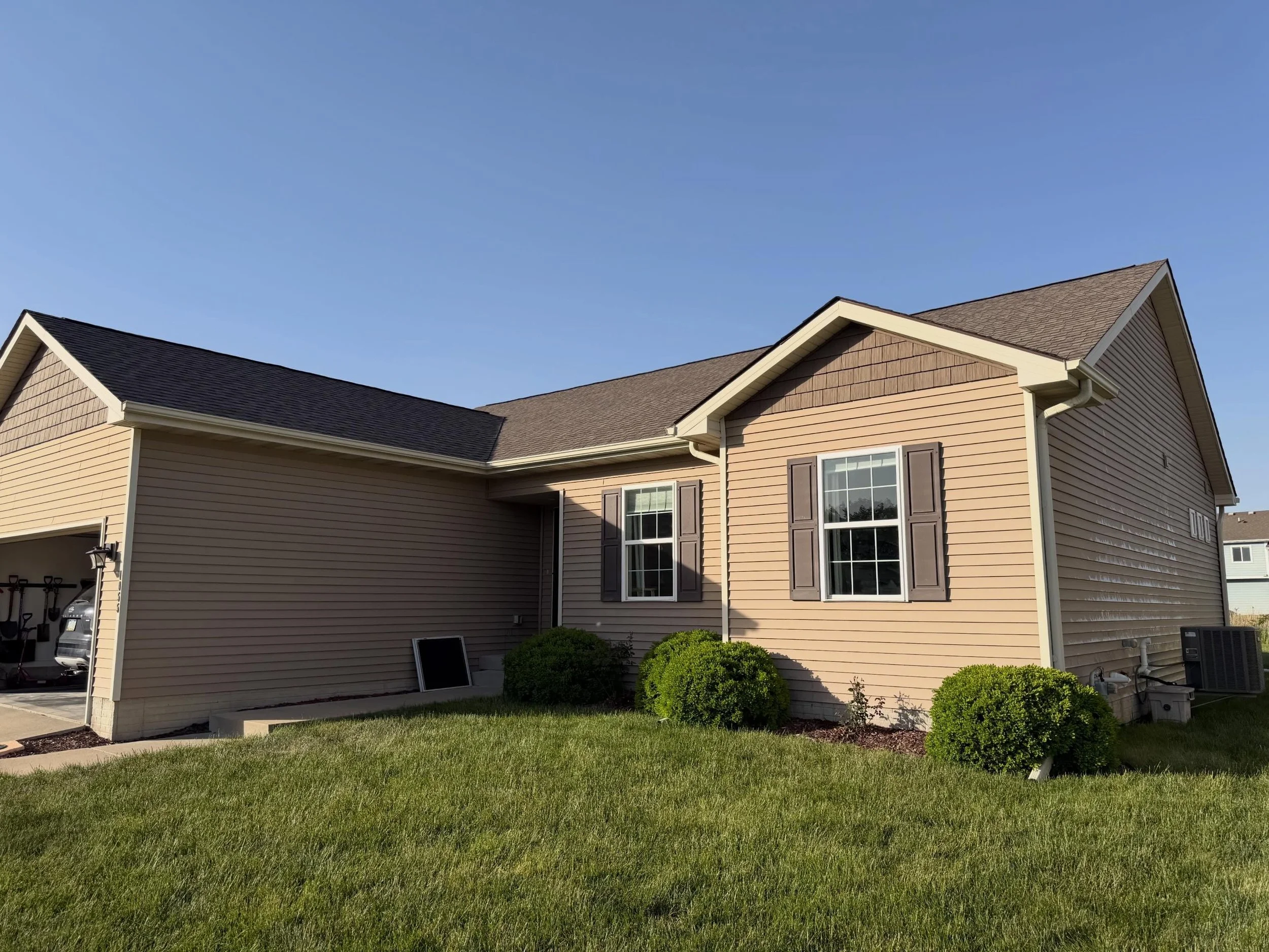Another beautiful home cleaned up and summer-ready in Carlisle, Iowa ☀️

Today we soft washed the siding and cleaned every exterior window, bringing this home back to life with that fresh, bright shine. Nothing better than seeing a house sparkle in t