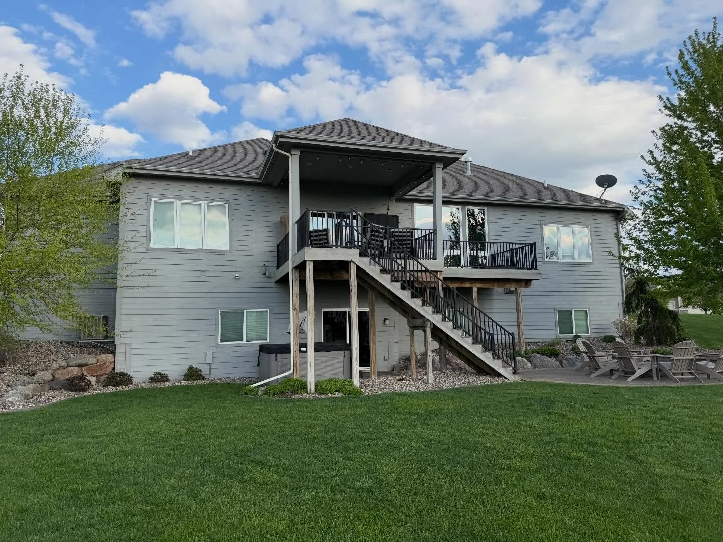 Another home brought back to life in Ankeny ✨

Just wrapped up a full exterior window cleaning and this one turned out incredible. Nothing better than seeing the difference clean glass makes on a home and even better hearing how happy the homeowner w