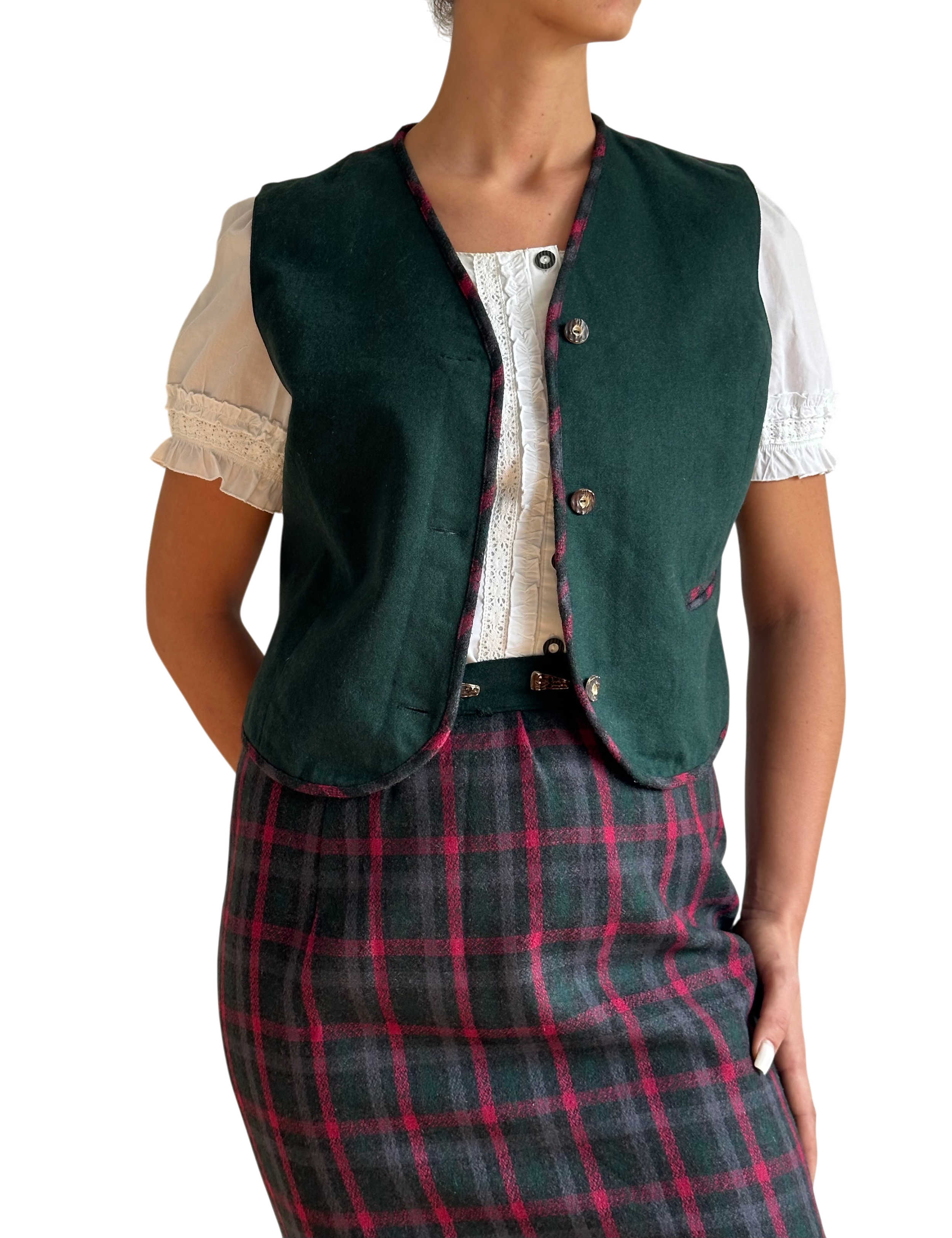 Yessica Dirndl set.png