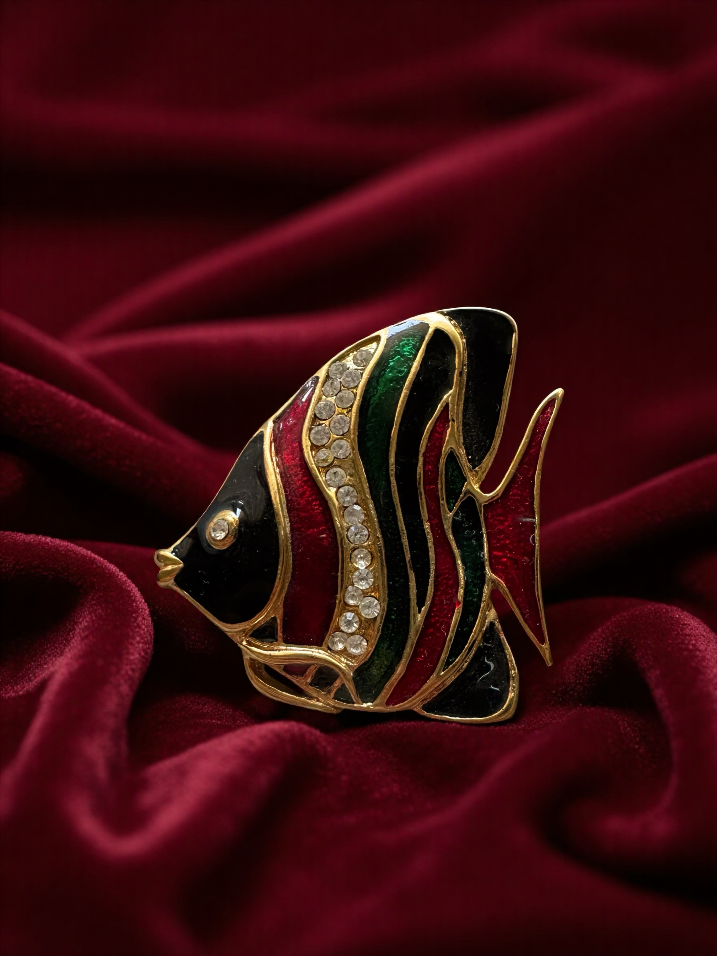 Enamelled Rhinestone Striped gold-tone Fish Brooch