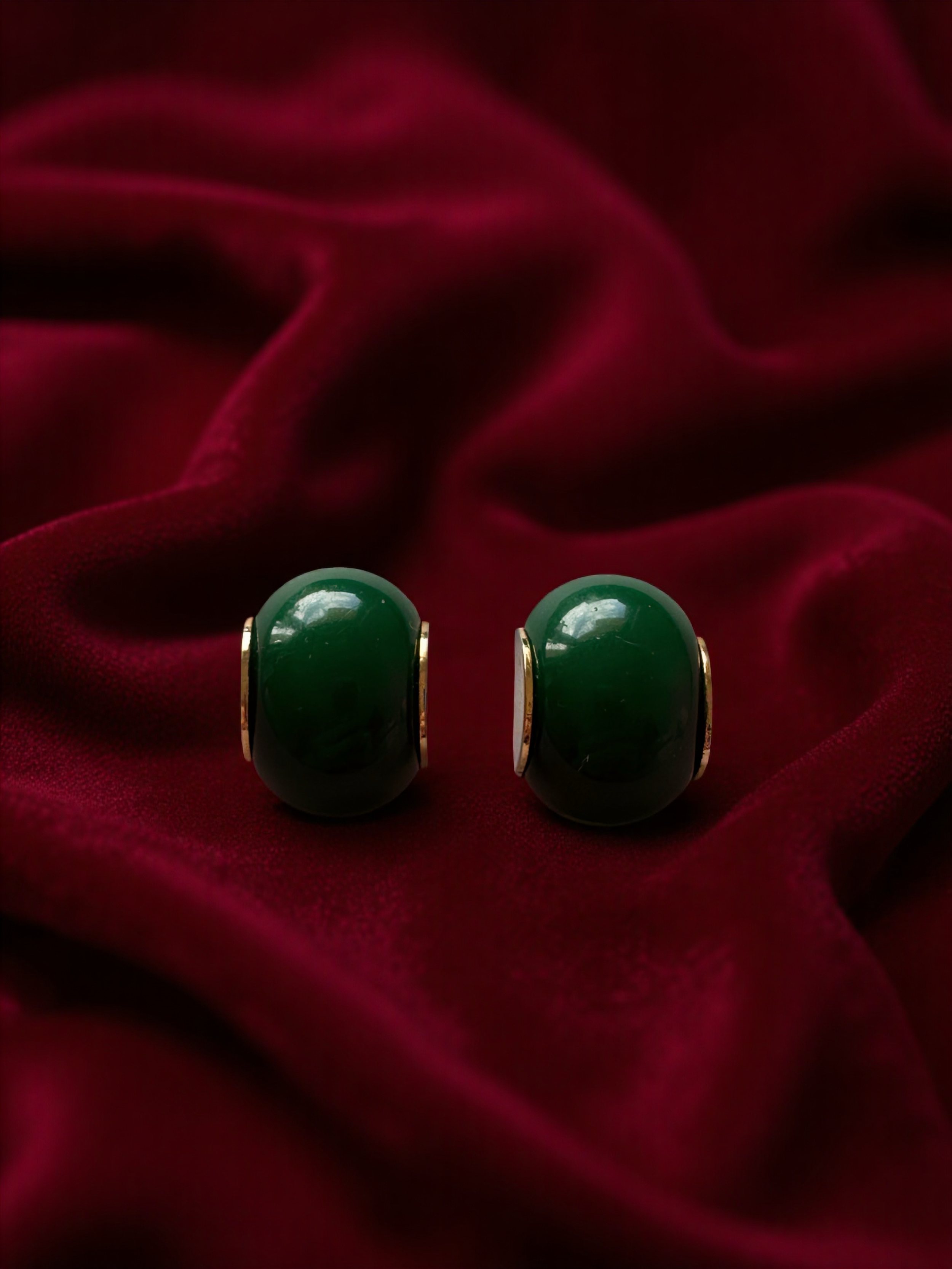 Vintage 1980s–1990s Clip-On Earrings in Forest Green