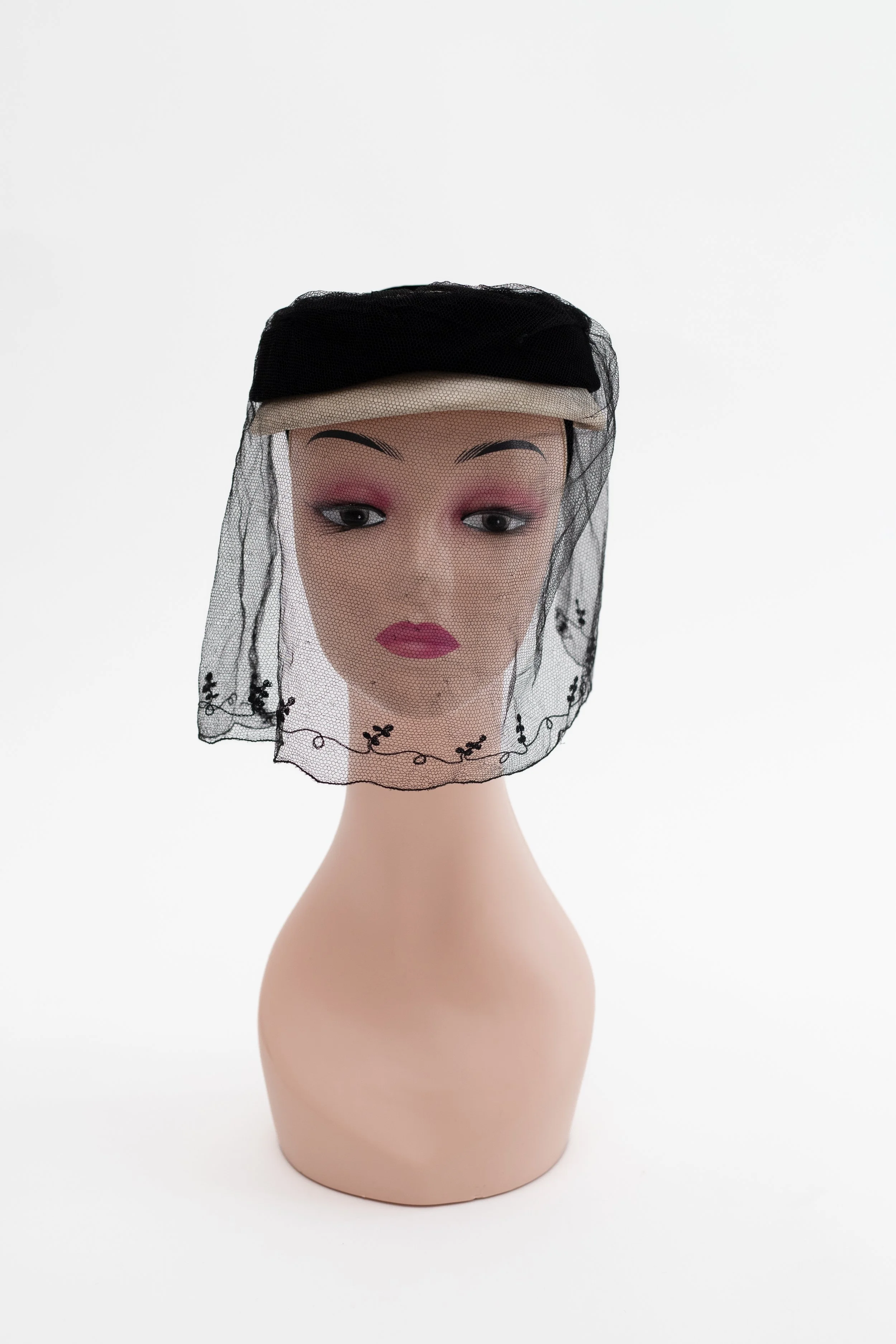1950s Exquisite Vintage Pillbox Hat with Mesh Overlay