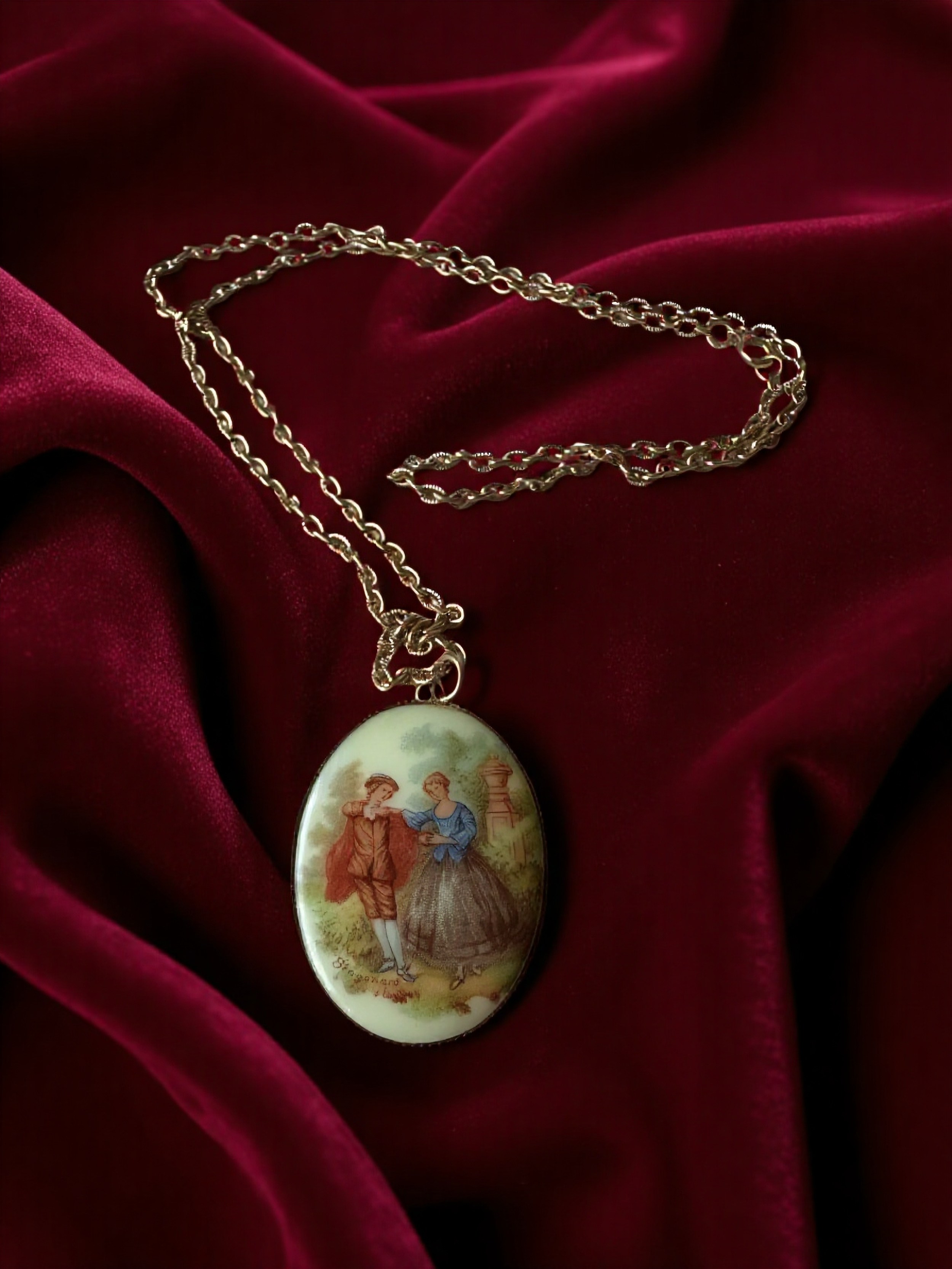 Fragonard  Vintage Pendant with Chain
