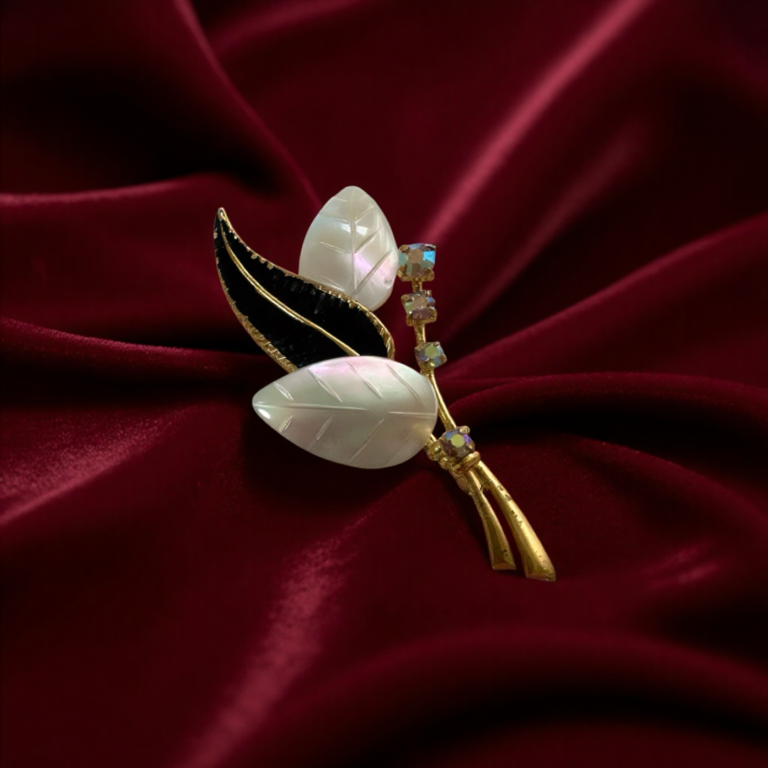 Elegant Vintage Brooch