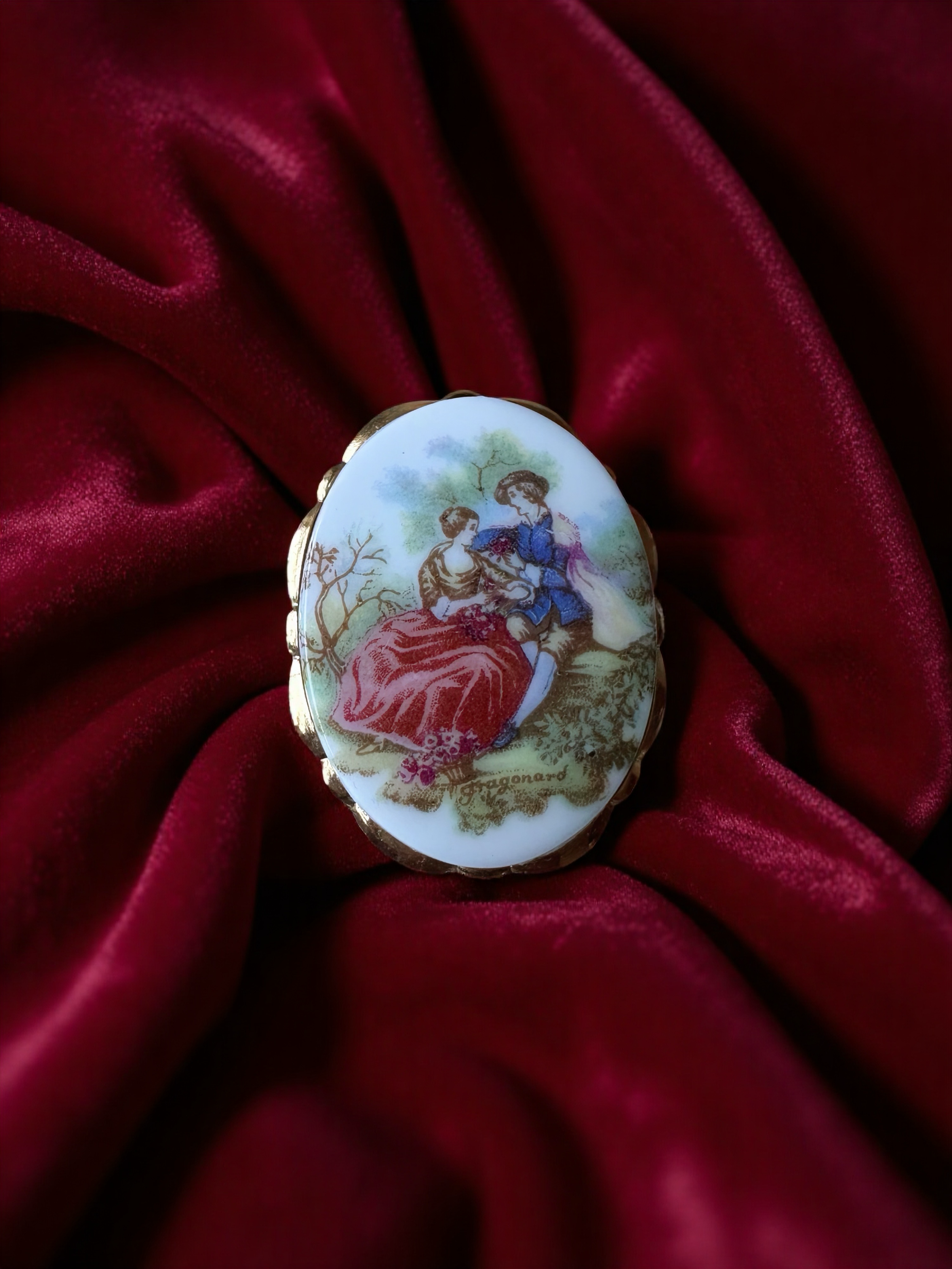 Oval Brooch  Rococo Courting Couple