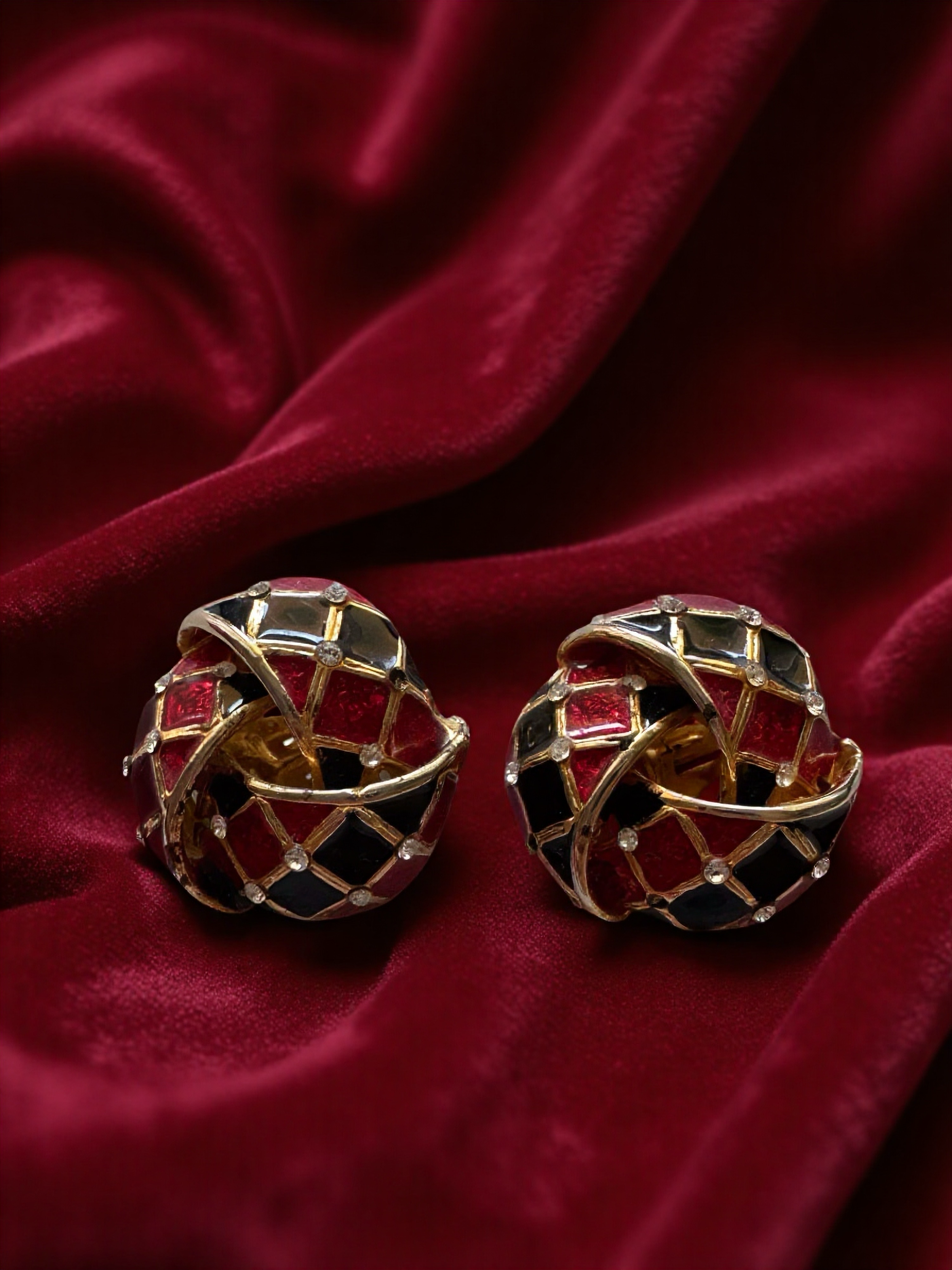 Vintage Enamel Rhinestone Gold-base Clip-on Earrings