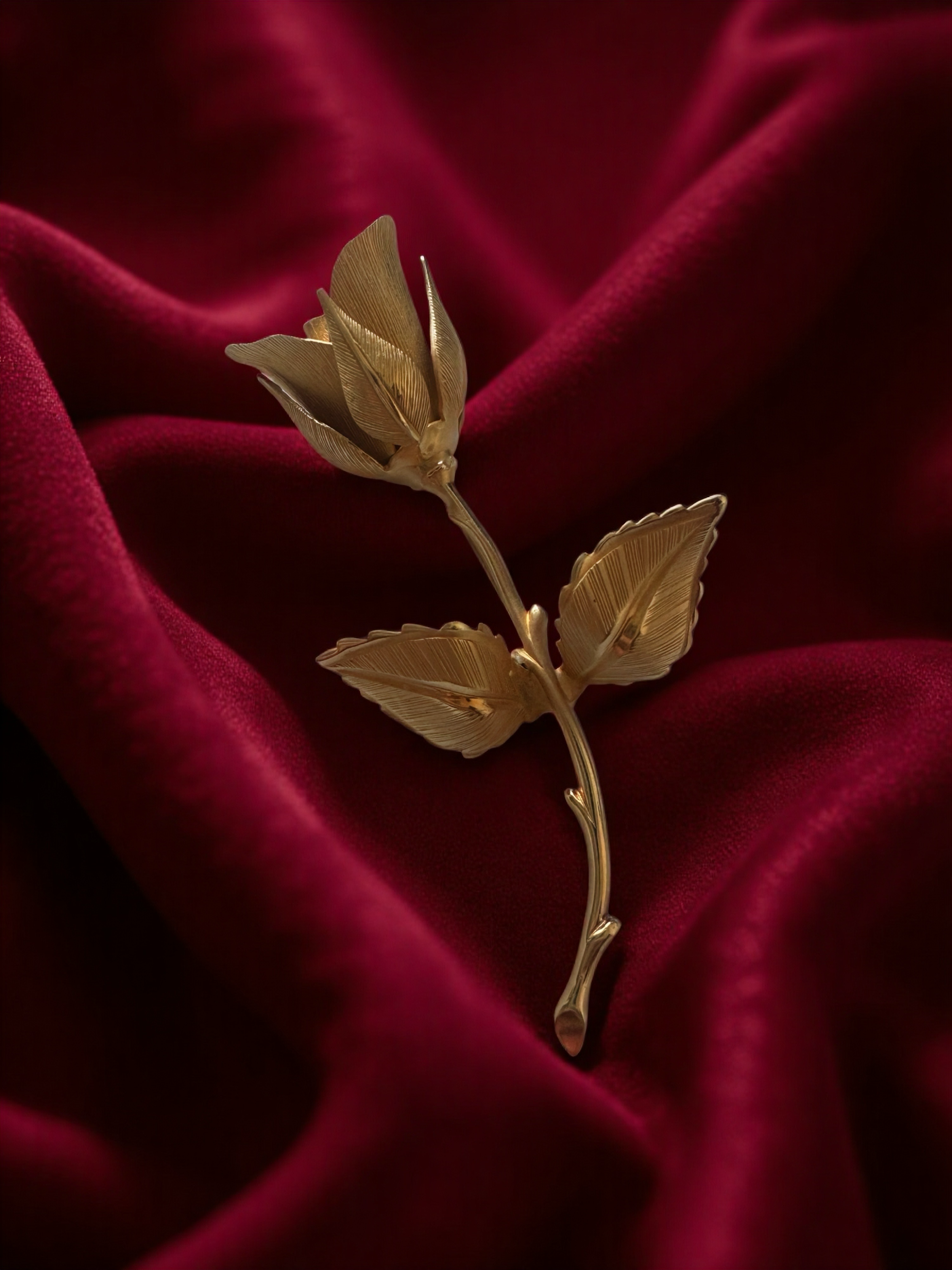 Vintage Gold-Tone Giovanni Rose Brooch