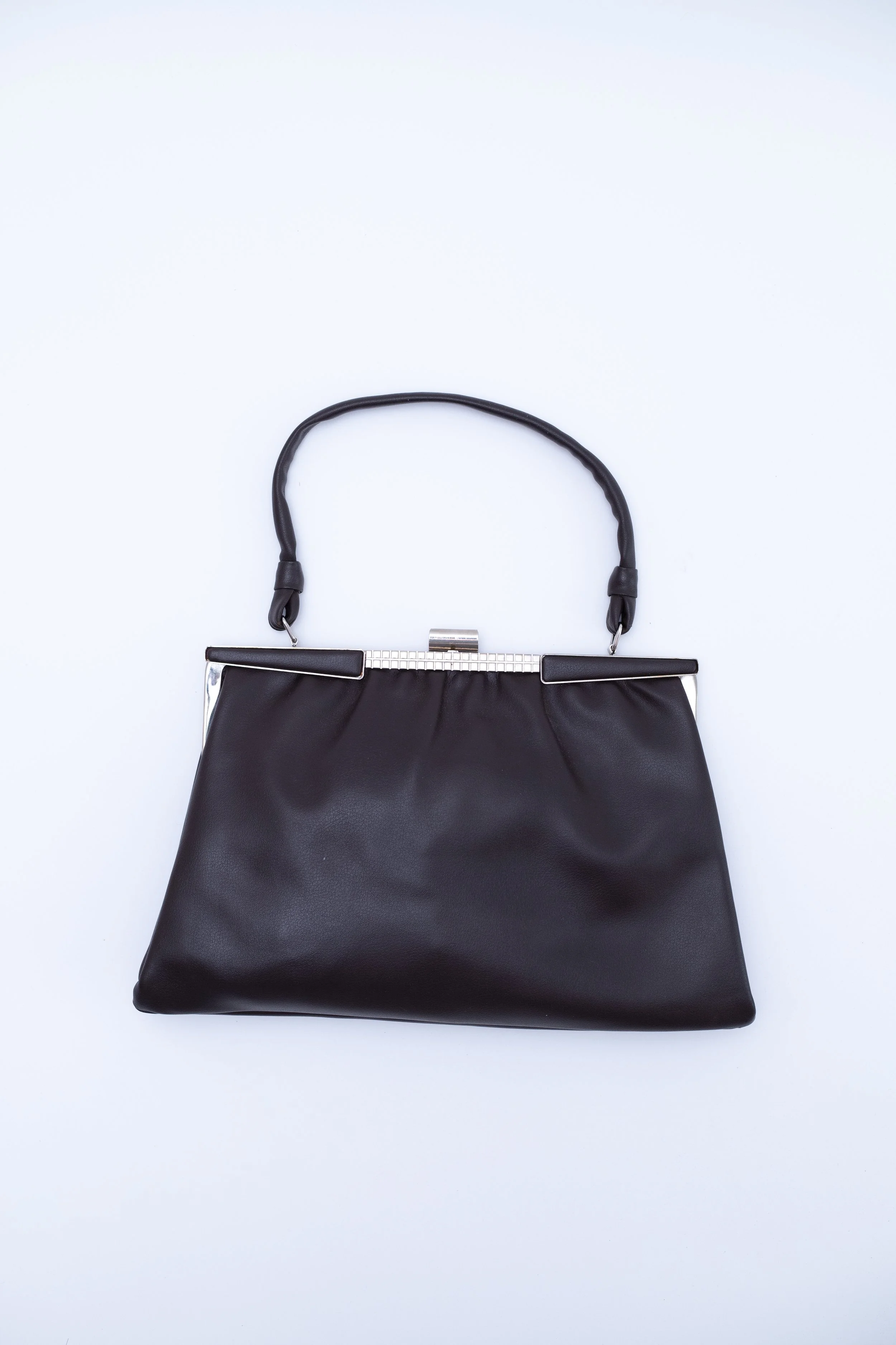 Vintage 1960s Brown Handbag with Beagle Closure
