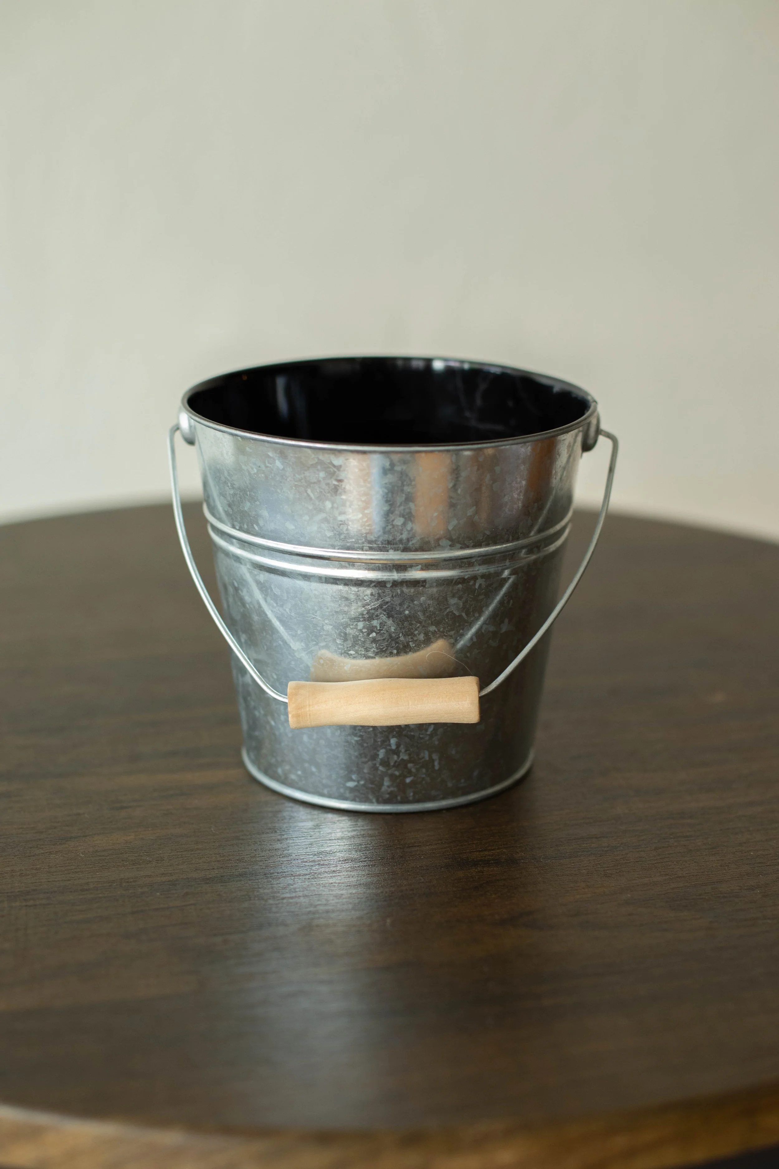 Galvanized Bucket with Black Lining