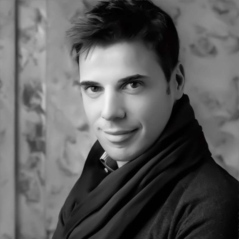 Entrevista a Antonio Vázquez, director creativo de Manu García Costura: Tendencias, inspiración y consejos para novias