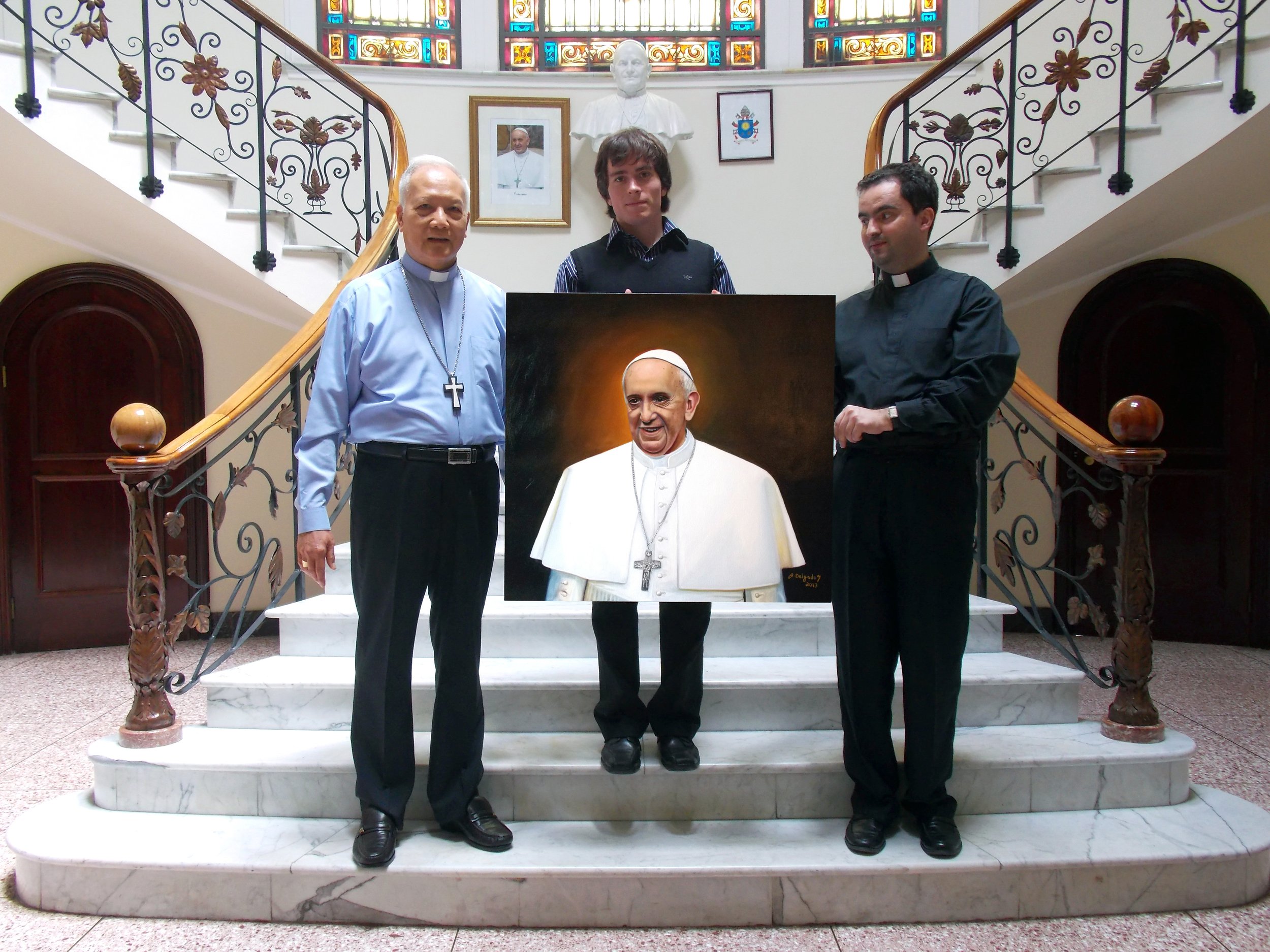 Apostolic Nunciature, Apostolic Nuncio, Monsignor Pierre Nguyên Van Tot (left) Juan Manuel Delgado, Artist Painter (center) Monsignor Józef Forró (right).
