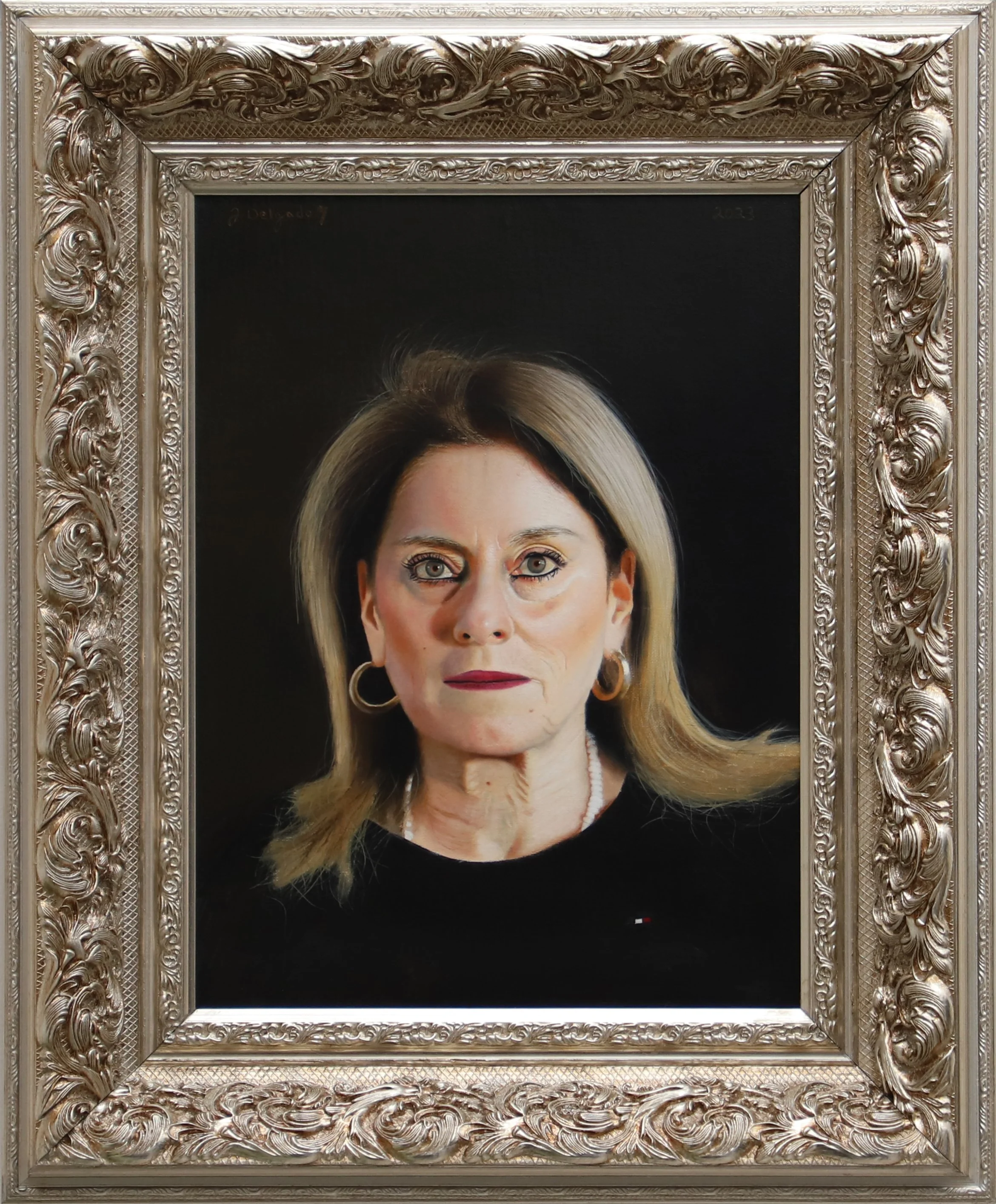 
"Portrait of my Mother" - 2023. Oil on linen - 16 in (40 cm) x 12 in (30 cm)