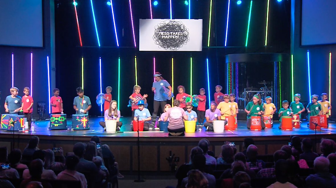 2021.08.11 - pic 01 - bucket band.png