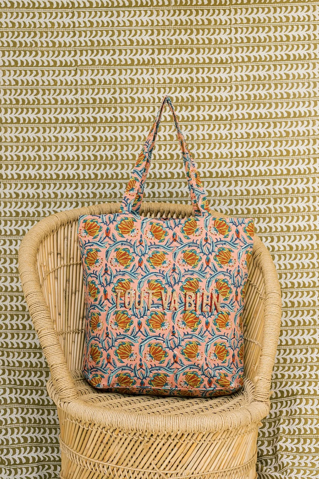 Pink Tout Va Bien Cloth Bag