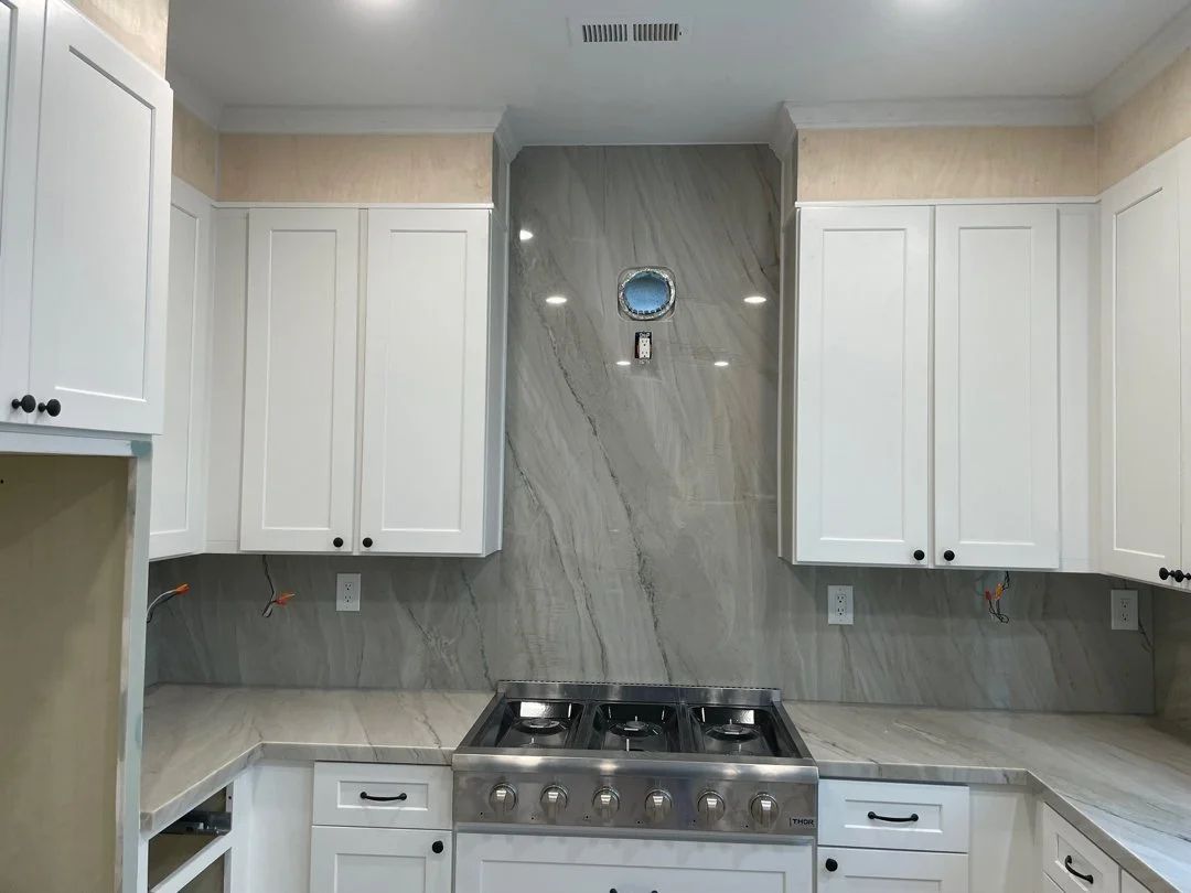 new full quartzite backsplash in San Diego