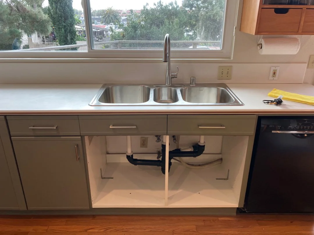 What’s Involved in Retrofitting a New Sink Into an Old Kitchen