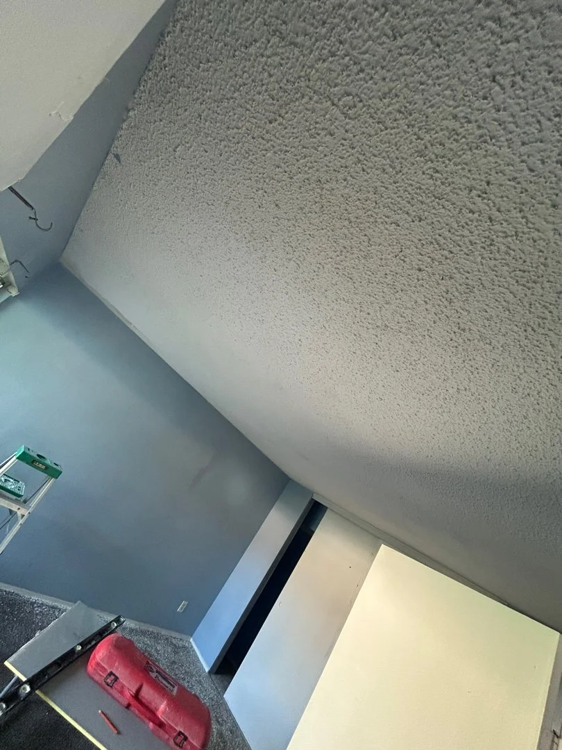 Why We Encapsulate Popcorn Ceilings Instead of Scraping Them
