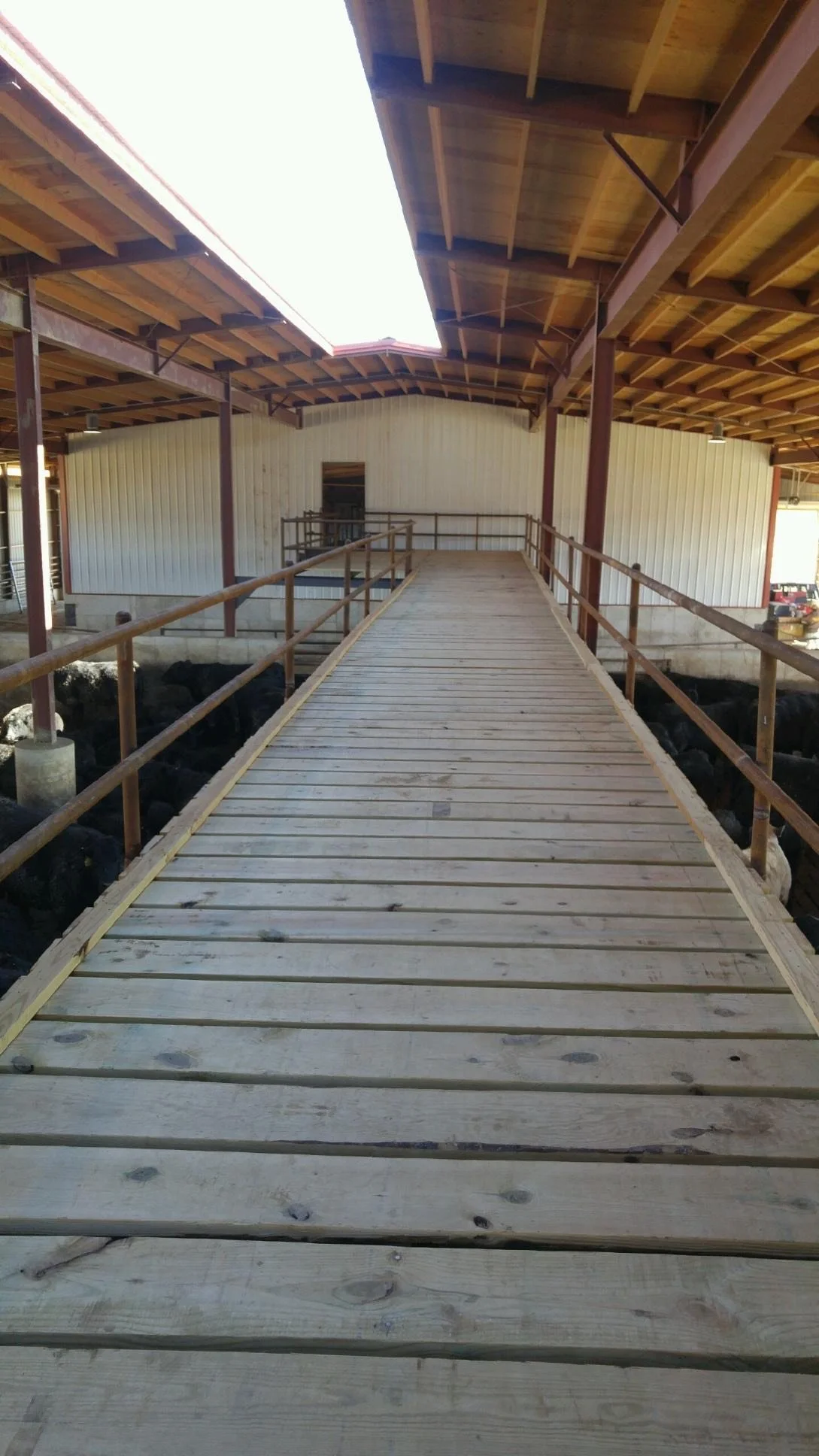 Gable Side By Side Catwalk.jpeg