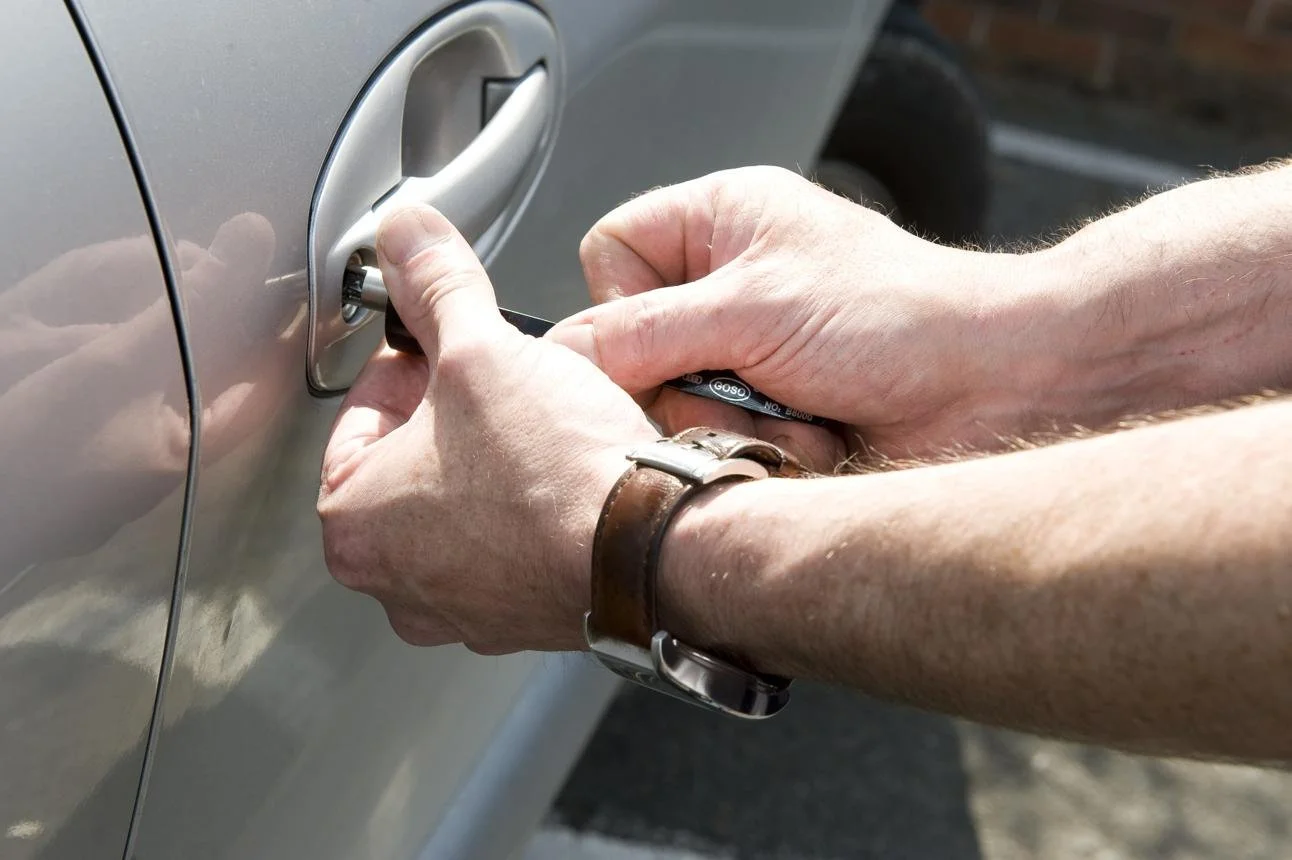 What Is EEPROM Programming in Automotive Locksmithing?