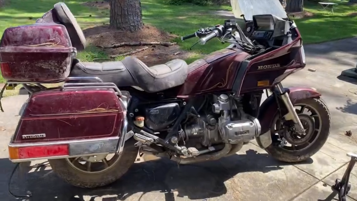 this goldwing had been sitting and needed gas tank cleaned, along with a new fuel filter and lines