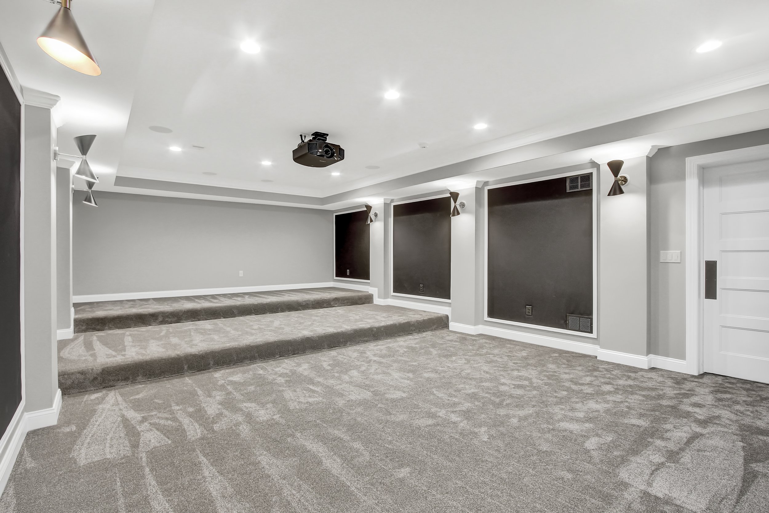 1065 South Pleasant Ave-42-FULL.jpg