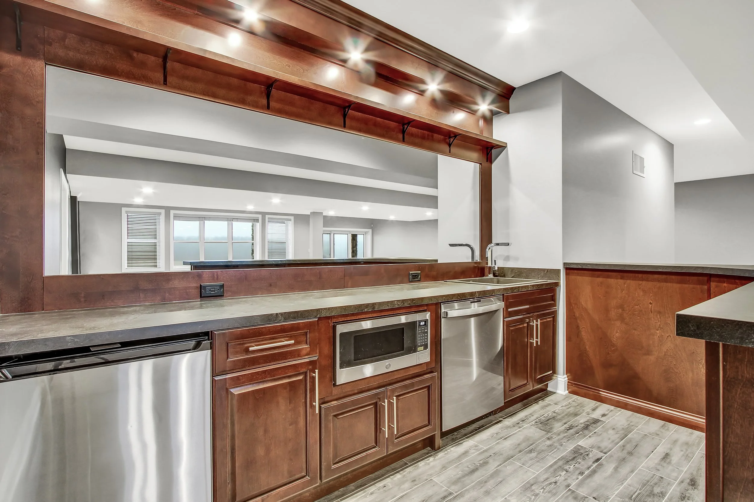 1065 South Pleasant Ave-36-FULL.jpg